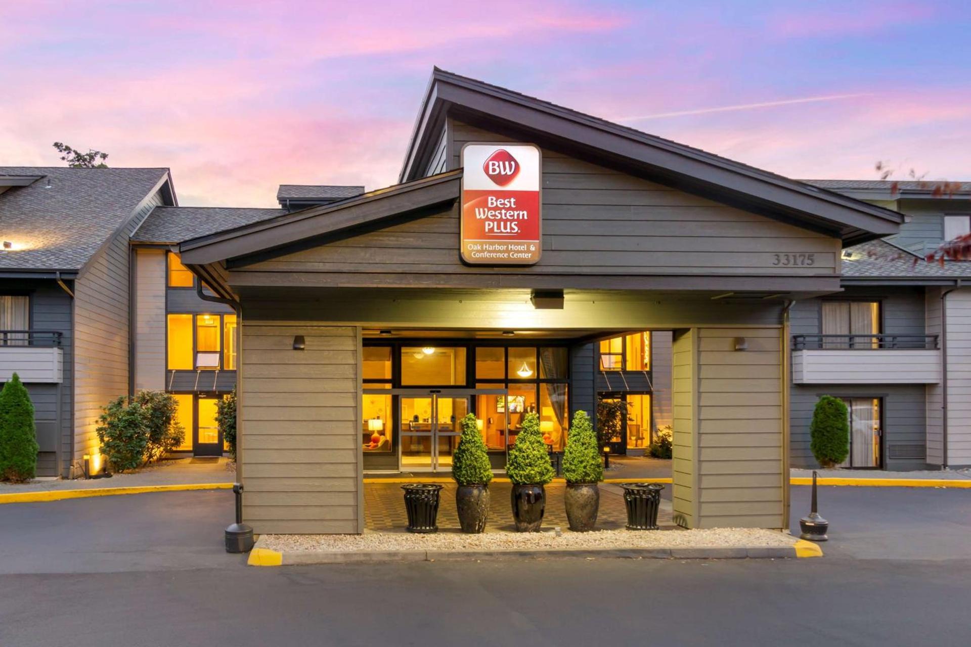 Best Western Plus Oak Harbor Hotel & Conference Center photo 47