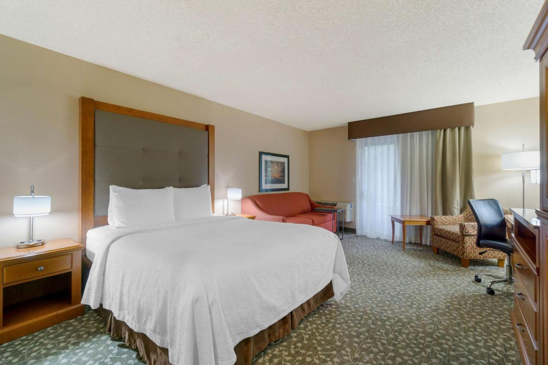 Best Western Plus Oak Harbor Hotel & Conference Center photo 10