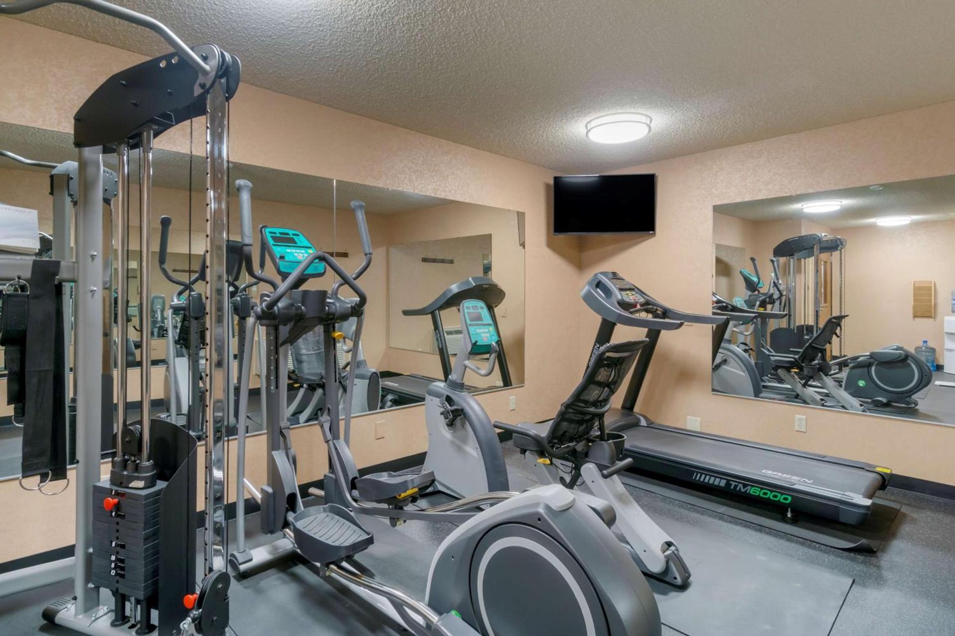 Best Western Plus Oak Harbor Hotel & Conference Center photo 35