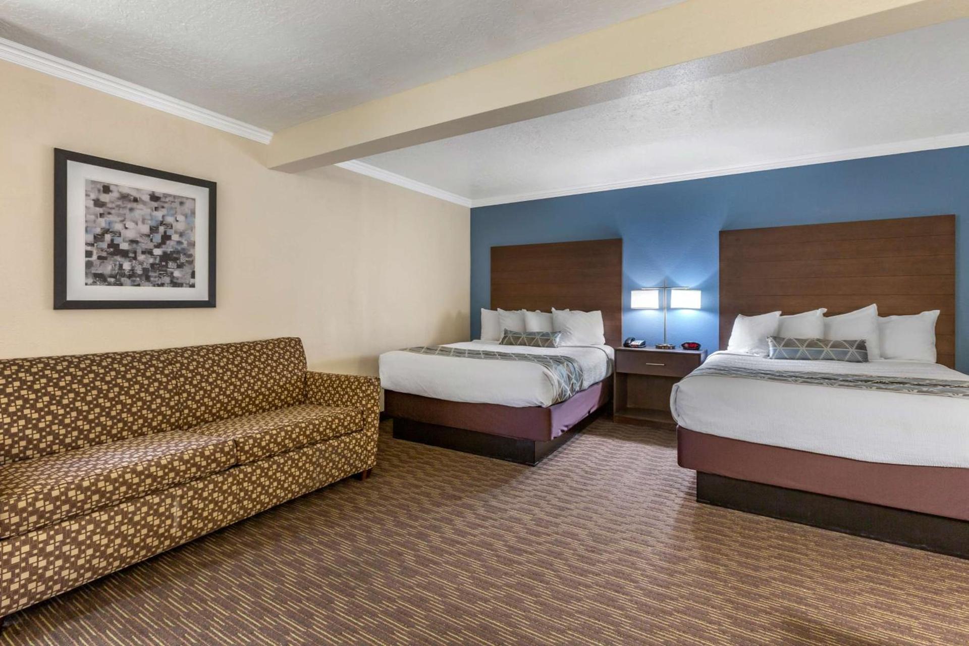 Best Western Airport Albuquerque InnSuites Hotel & Suites photo 15