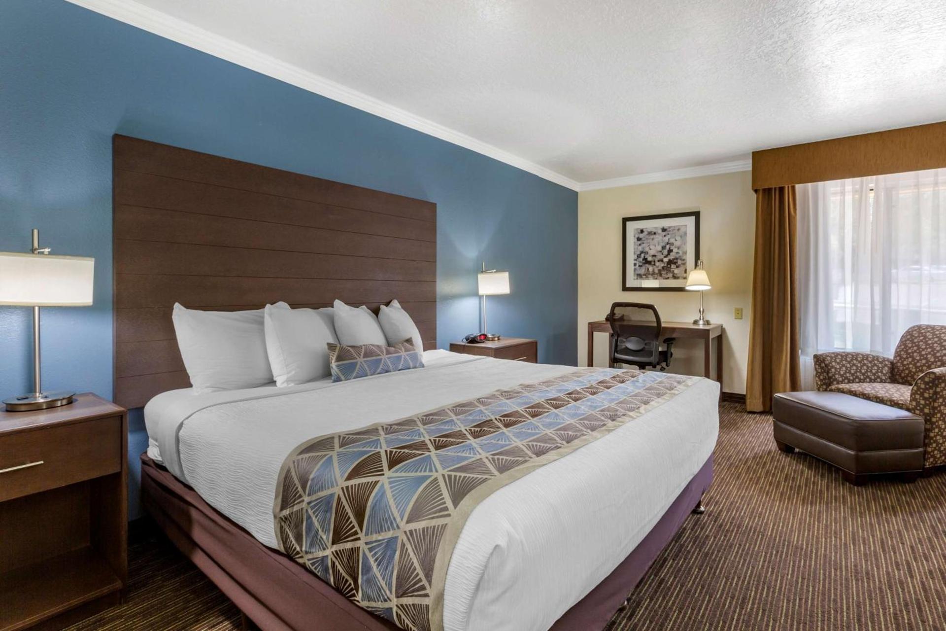 Best Western Airport Albuquerque InnSuites Hotel & Suites photo 20