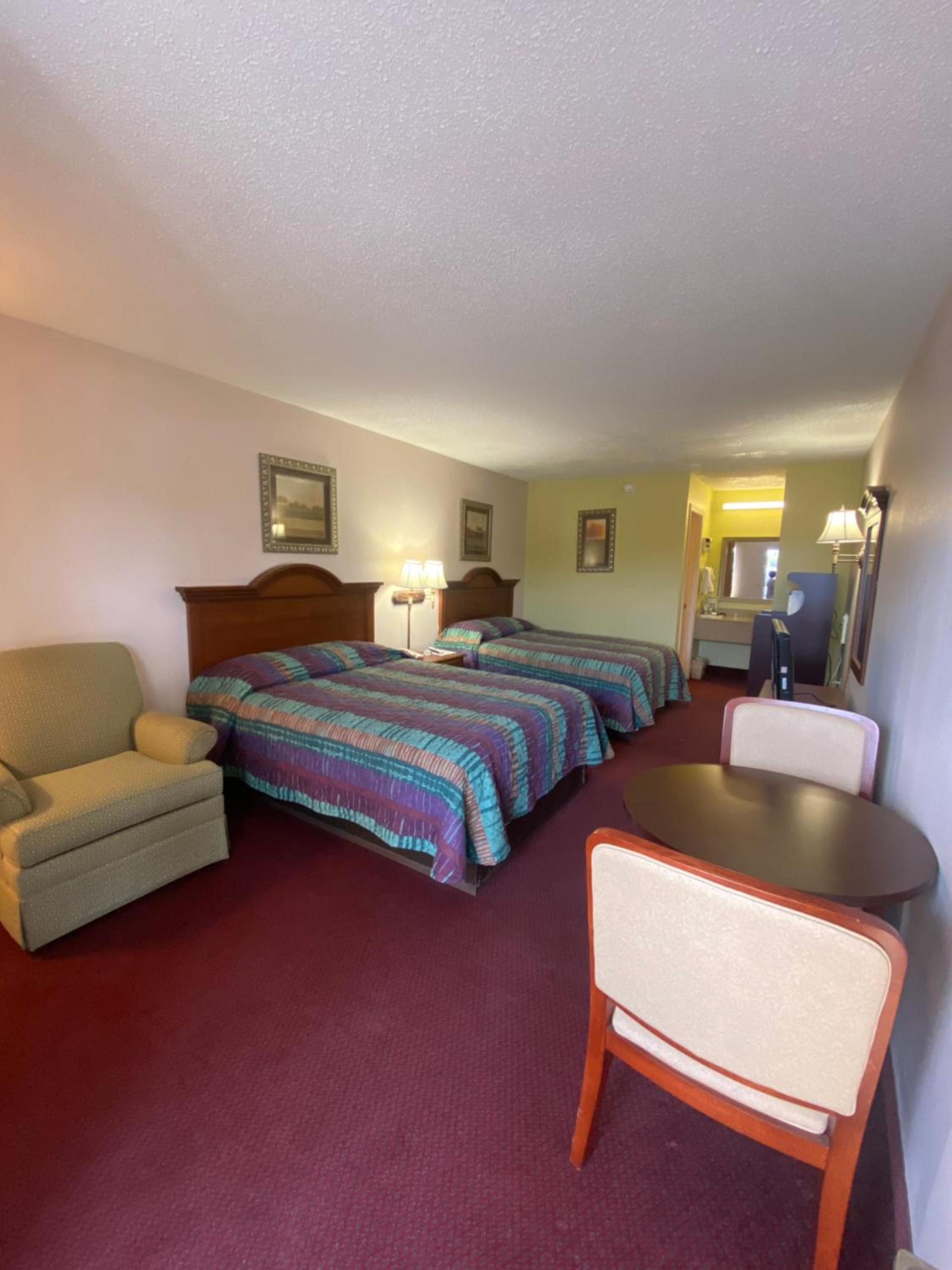 Sylvester Inn photo 11