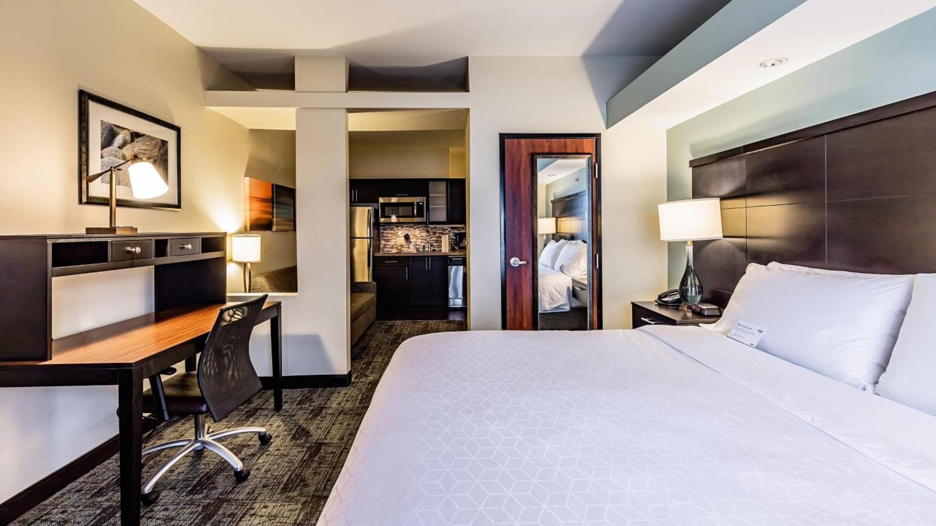 Staybridge Suites Laredo by IHG photo 40