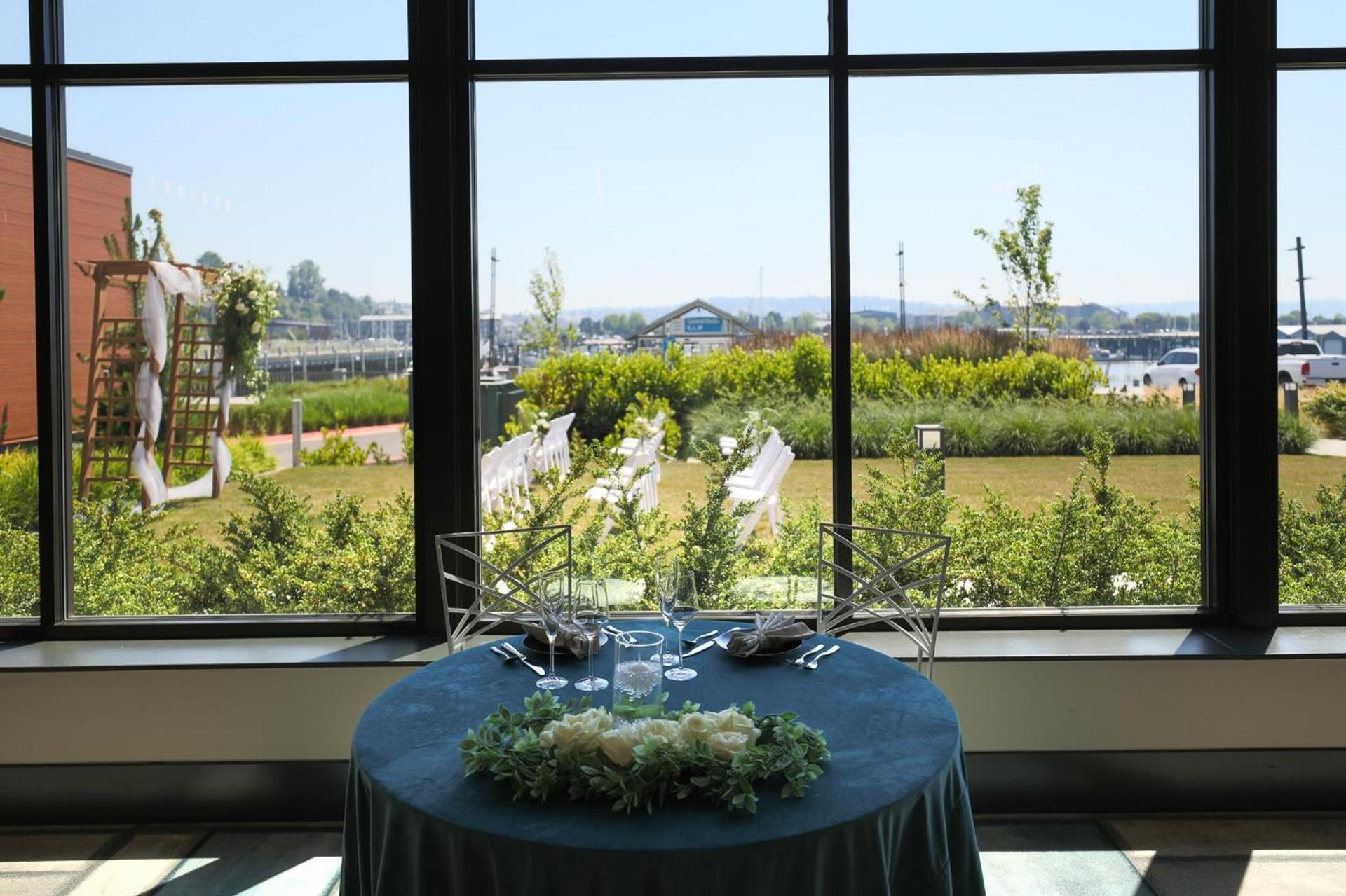 Hotel Indigo Seattle Everett Waterfront Place by IHG photo 78