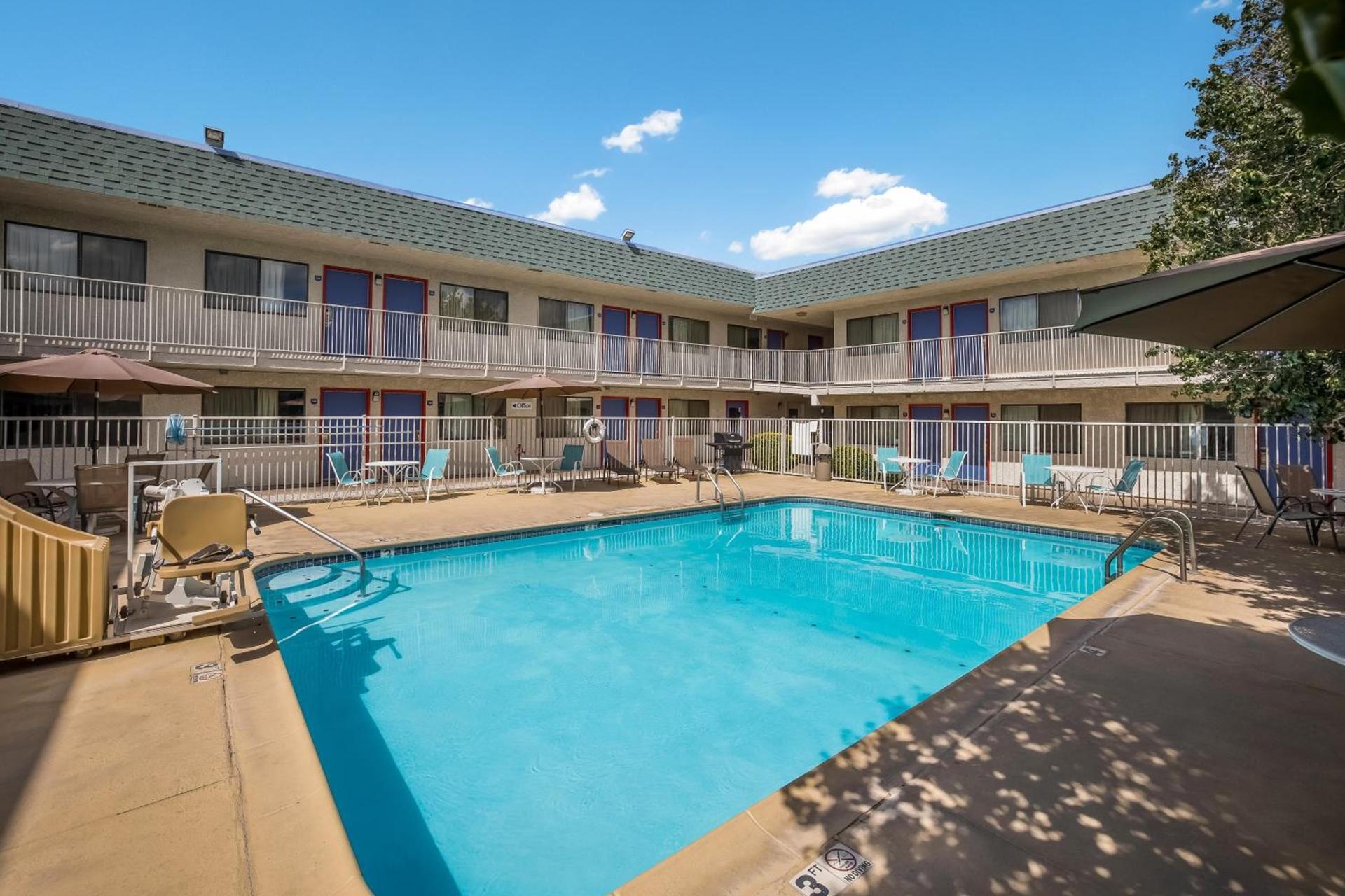 Knights Inn Sierra Vista / East Fry photo 18