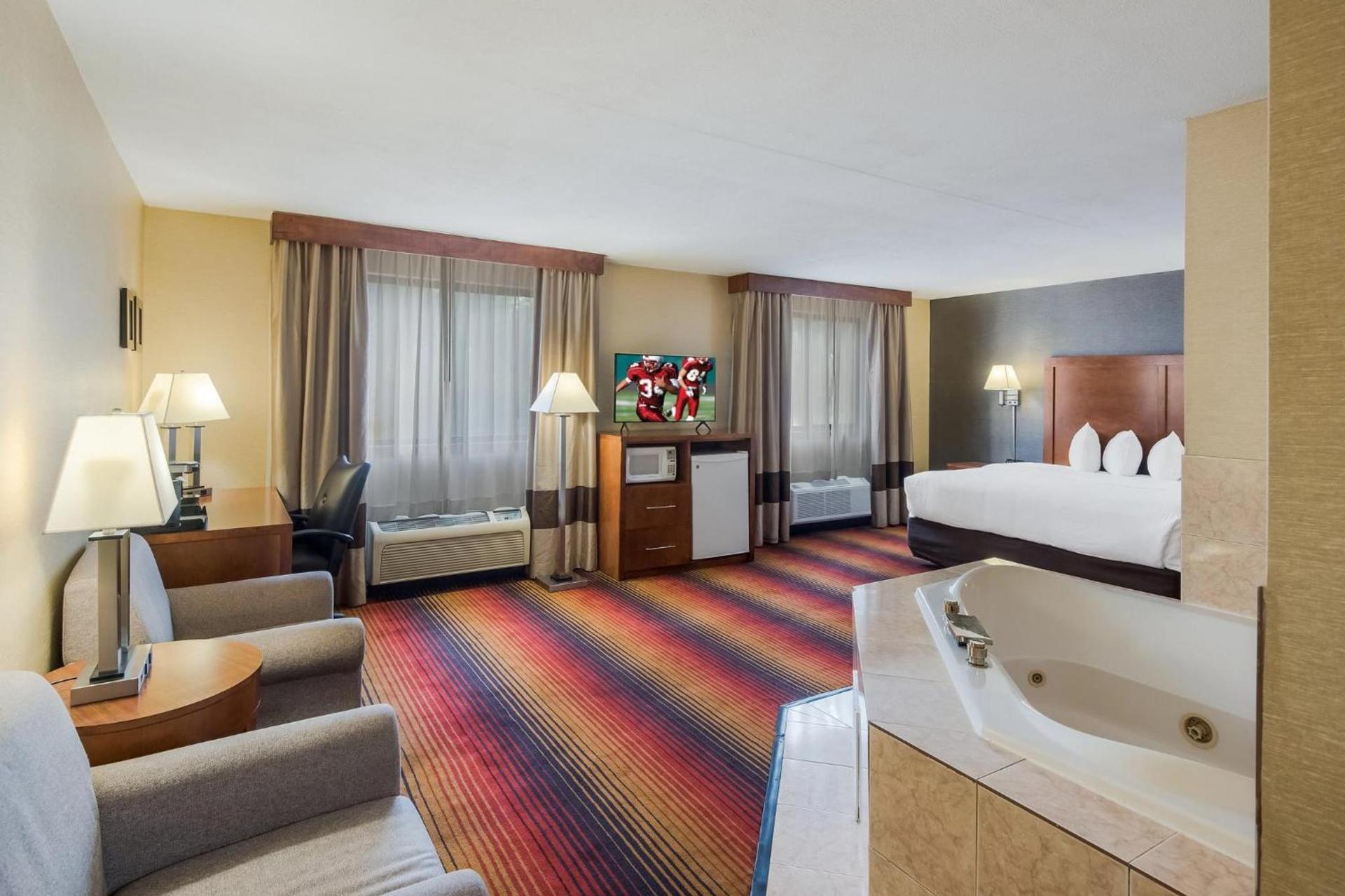 Red Roof Inn Fairfield photo 32