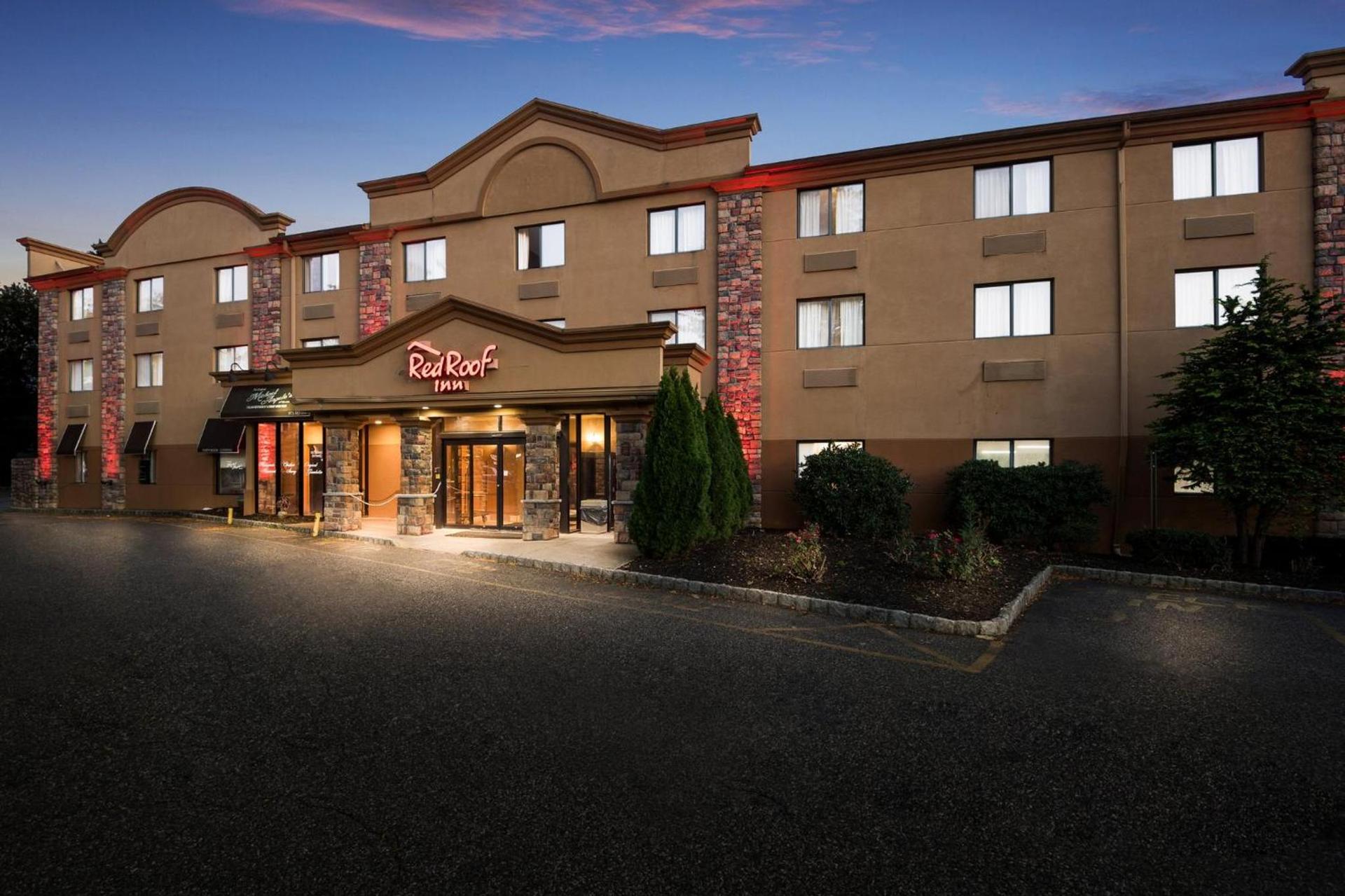 Red Roof Inn Fairfield photo 4
