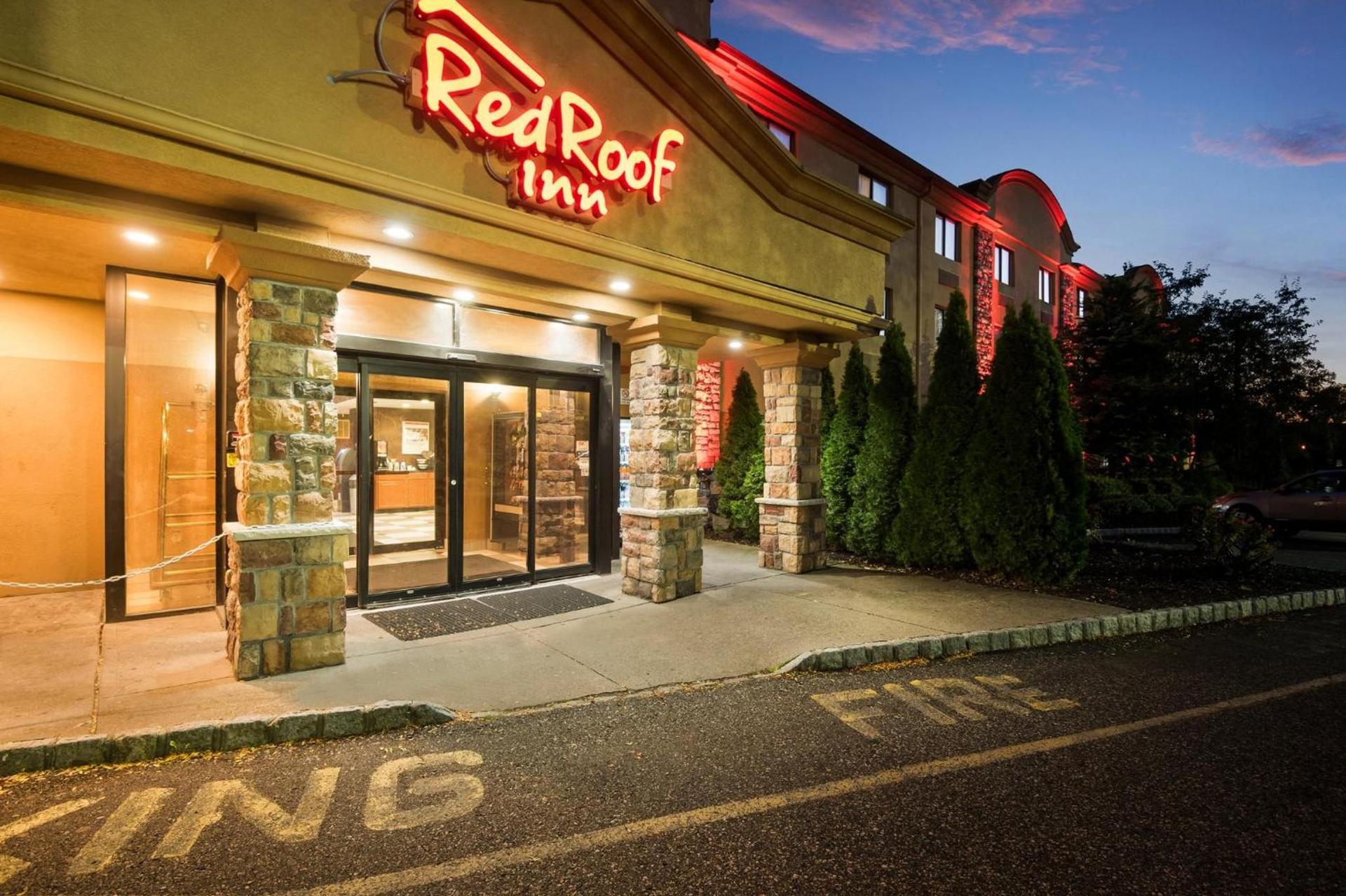 Red Roof Inn Fairfield photo 7