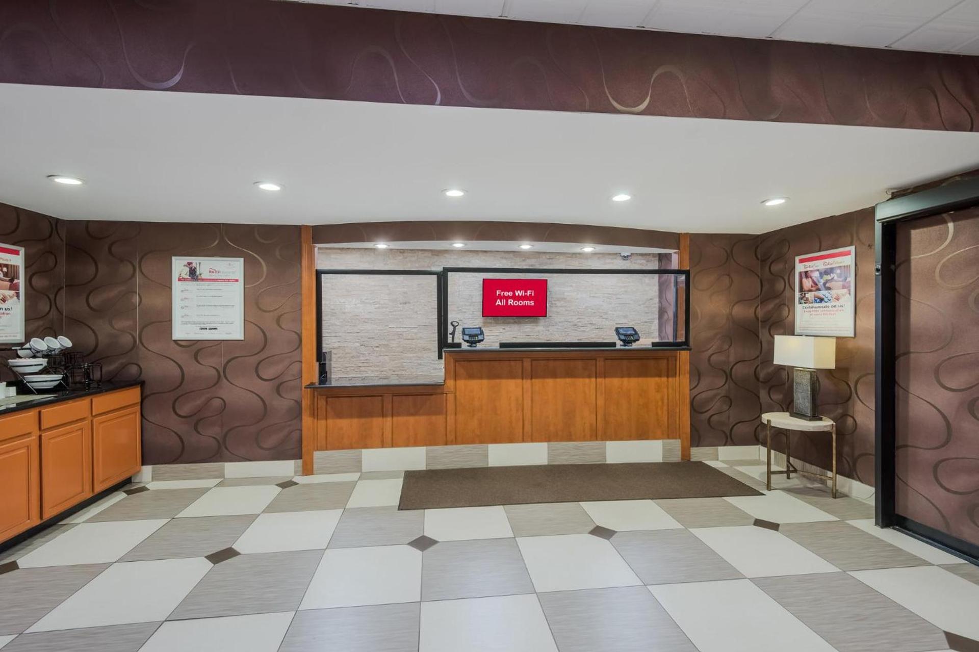 Red Roof Inn Fairfield photo 10