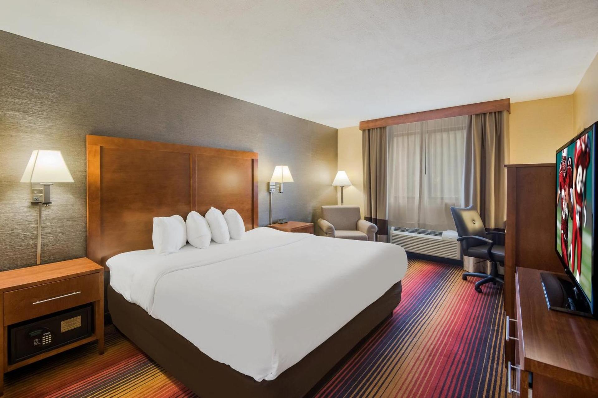 Red Roof Inn Fairfield photo 22