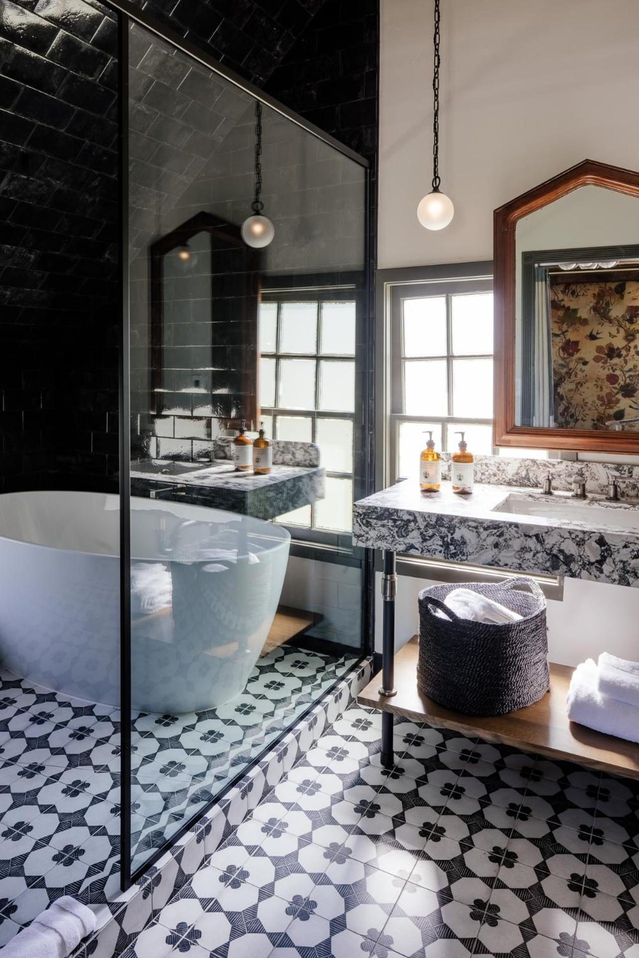 The Madrona photo 19