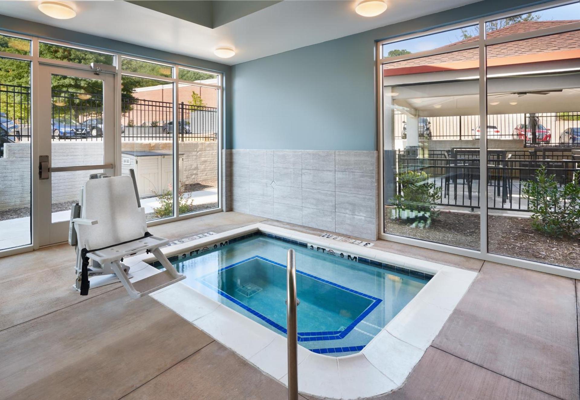 Candlewood Suites - Asheville Downtown by IHG photo 5