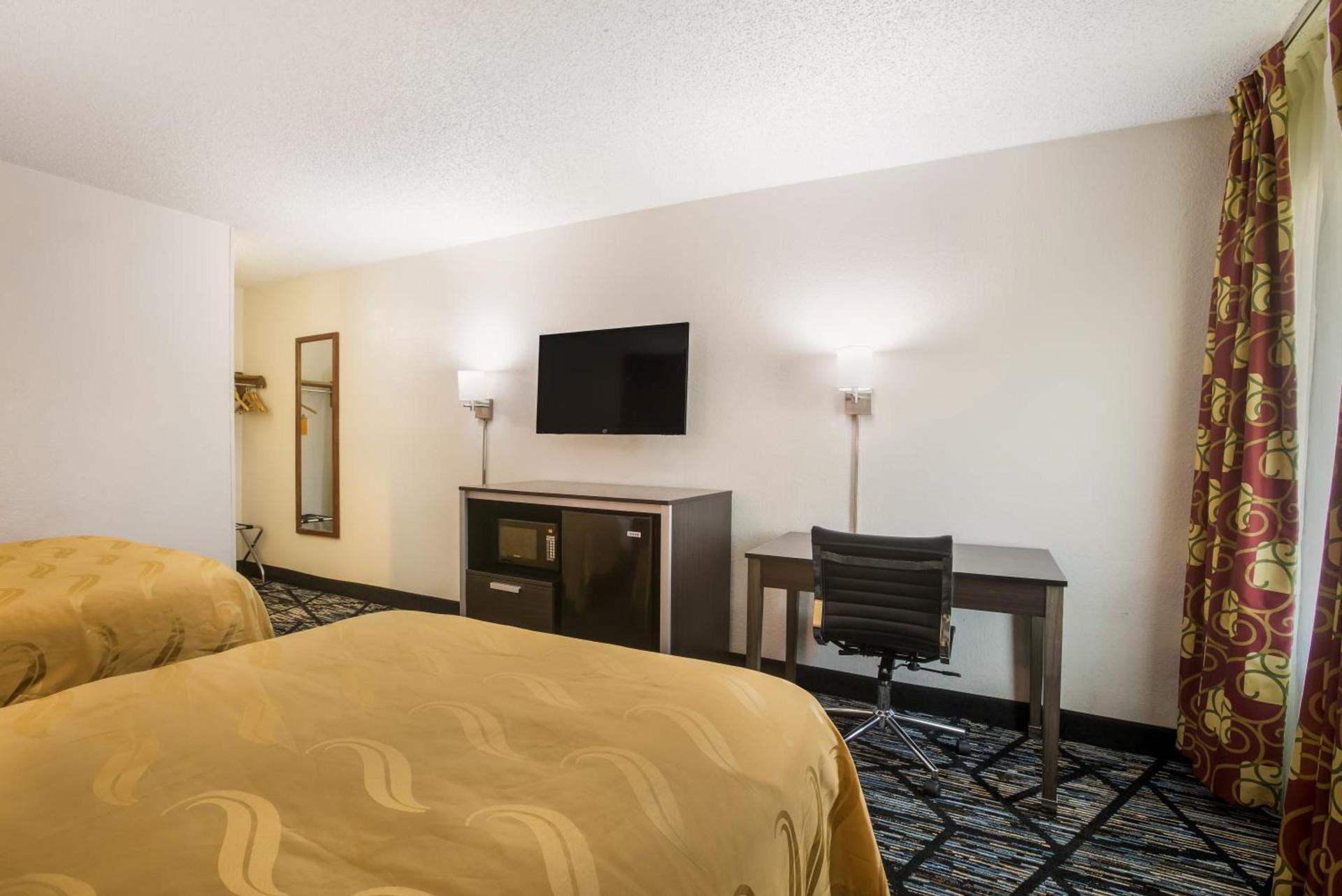 Quality Inn Northlake photo 38