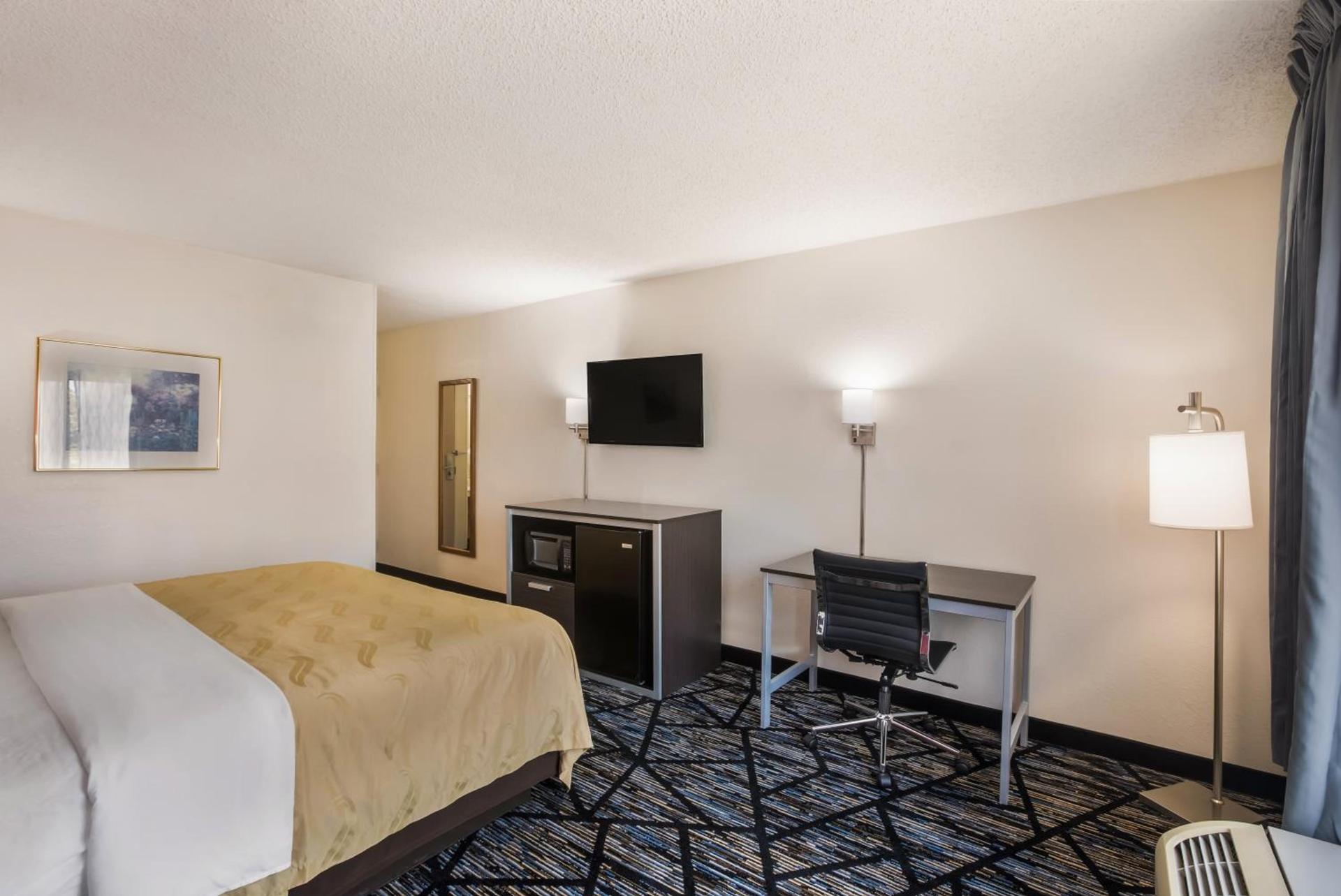 Quality Inn Northlake photo 39