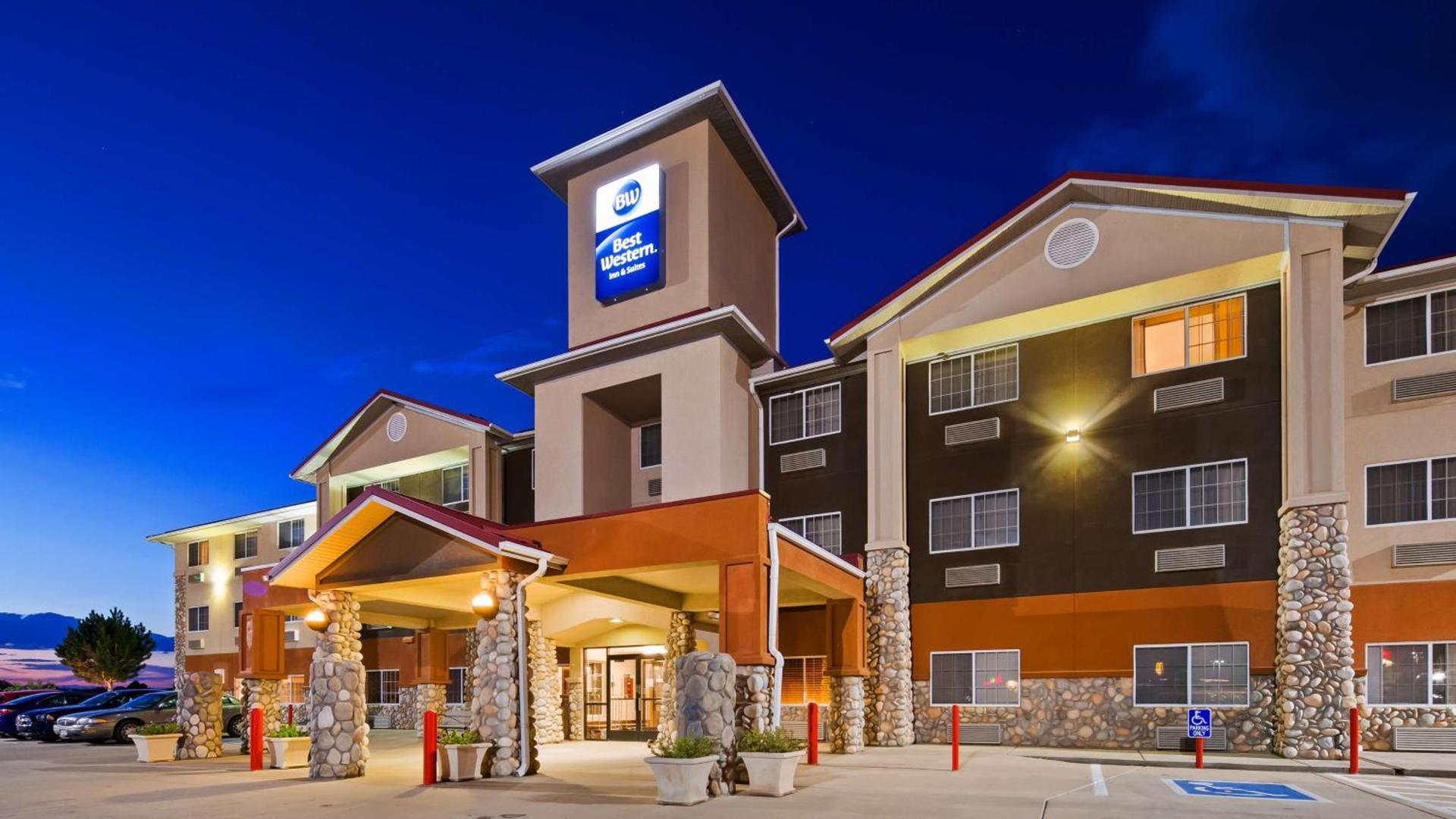 Best Western Firestone Inn & Suites — hotel in Longmont