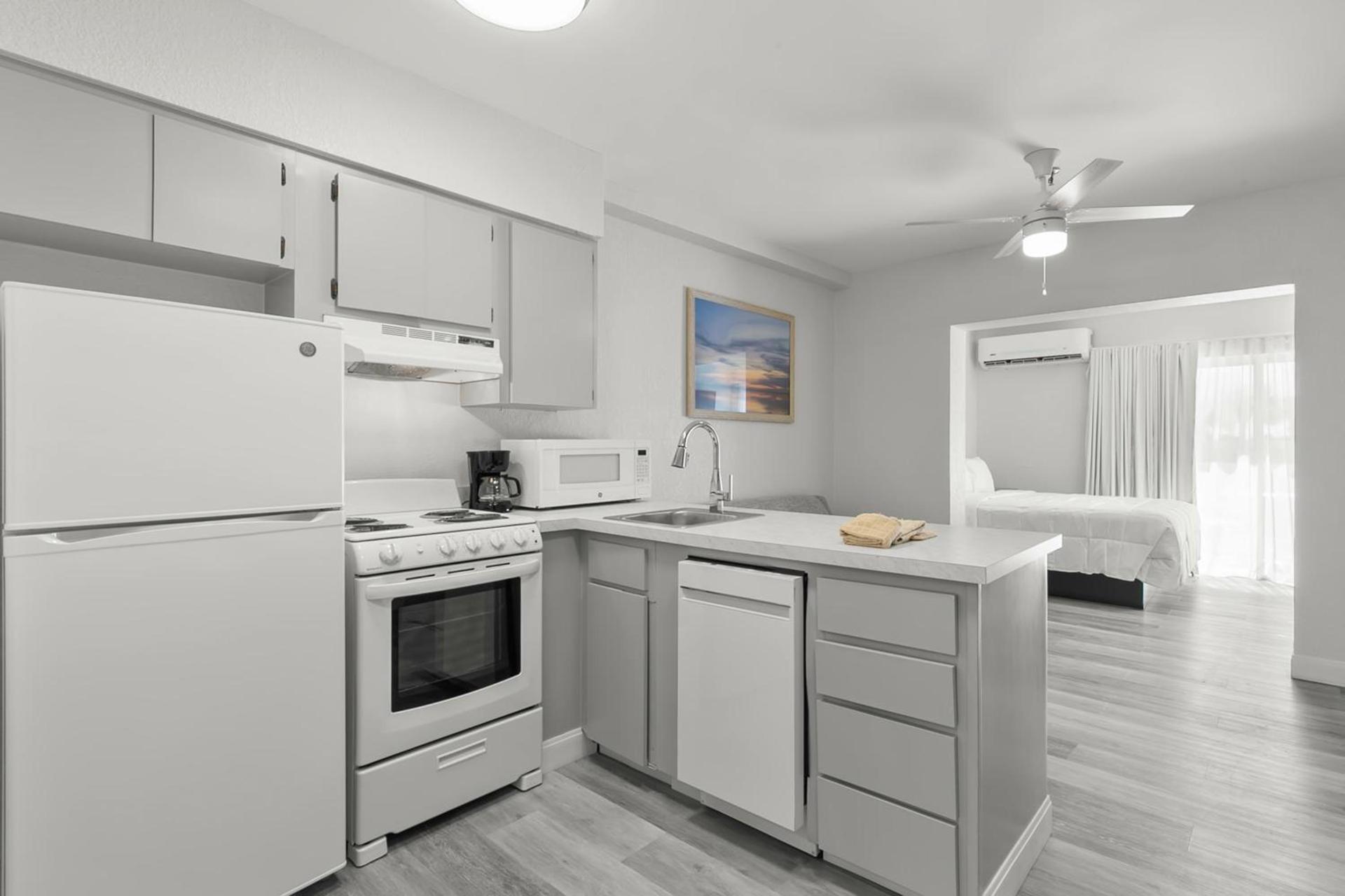 Grand Shores West photo 47