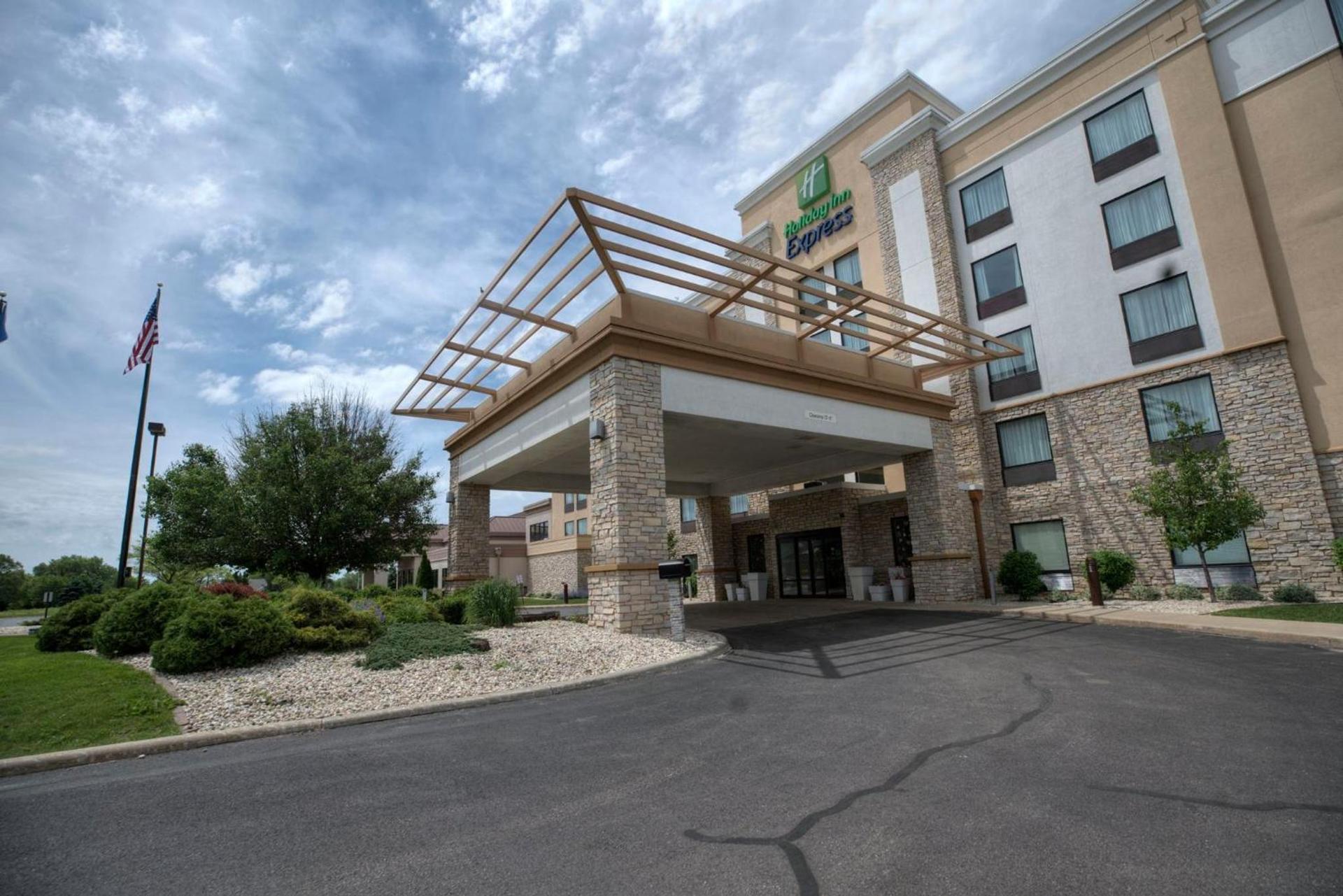 Holiday Inn Express Janesville-I-90 & US Highway 14 by IHG photo 31