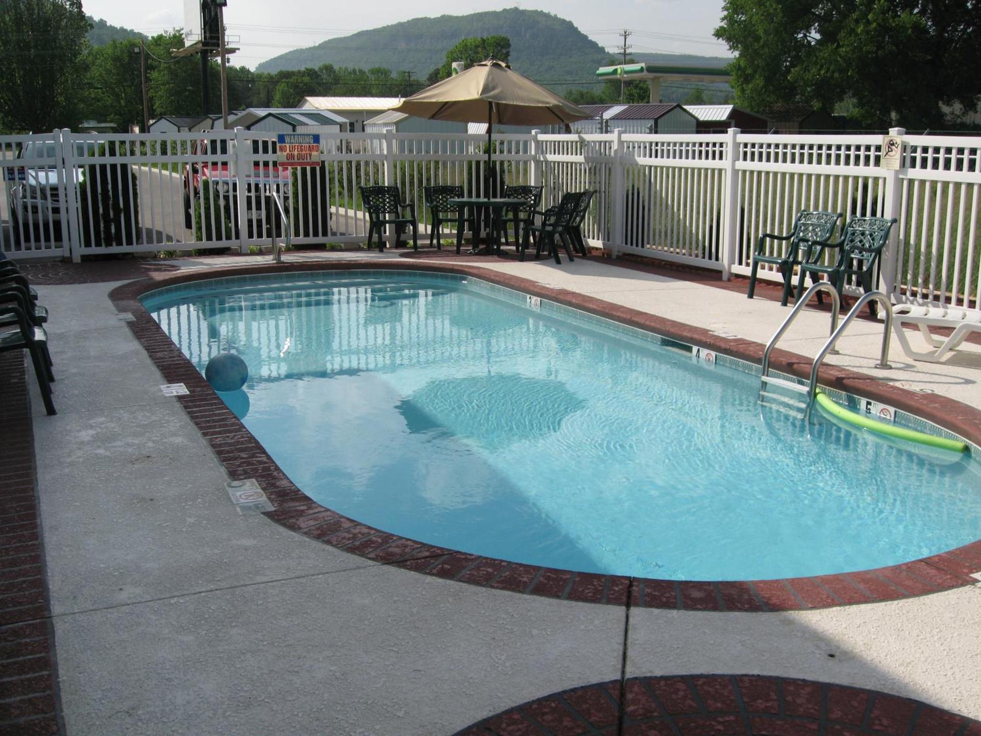 Mountain inn & suites - Dunlap TN photo 2
