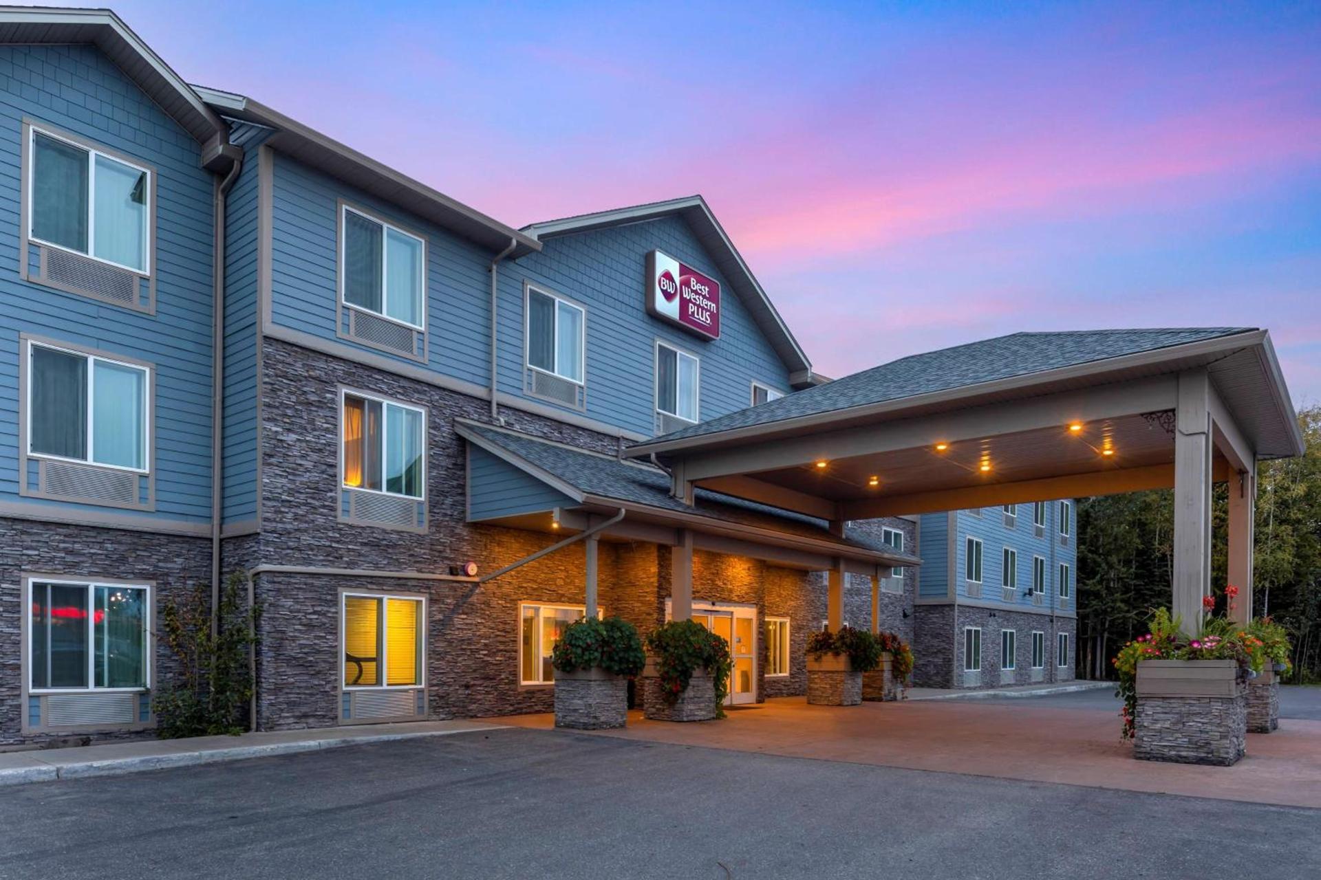 Best Western Plus Chena River Lodge photo 25