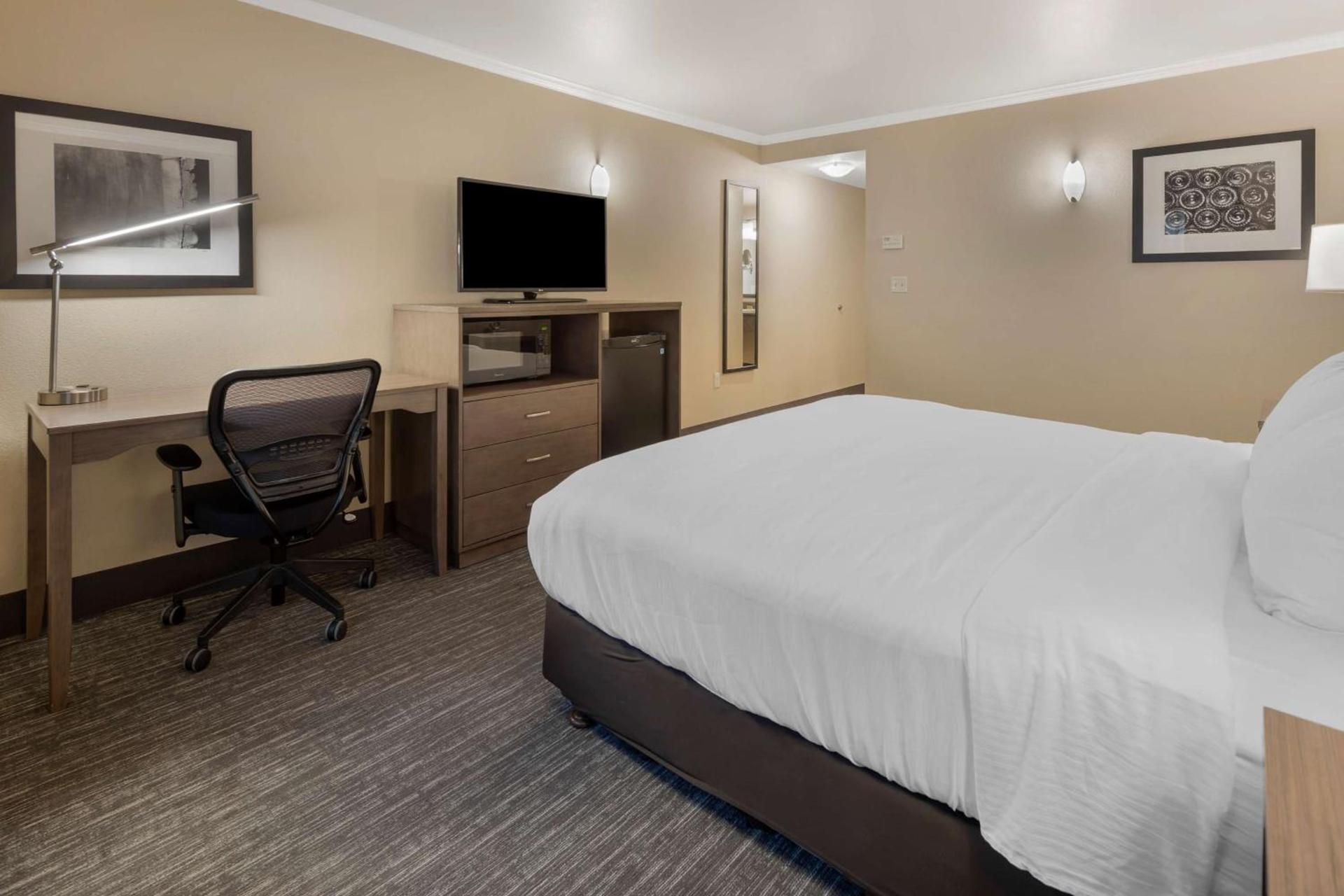 Best Western Plus Chena River Lodge photo 10