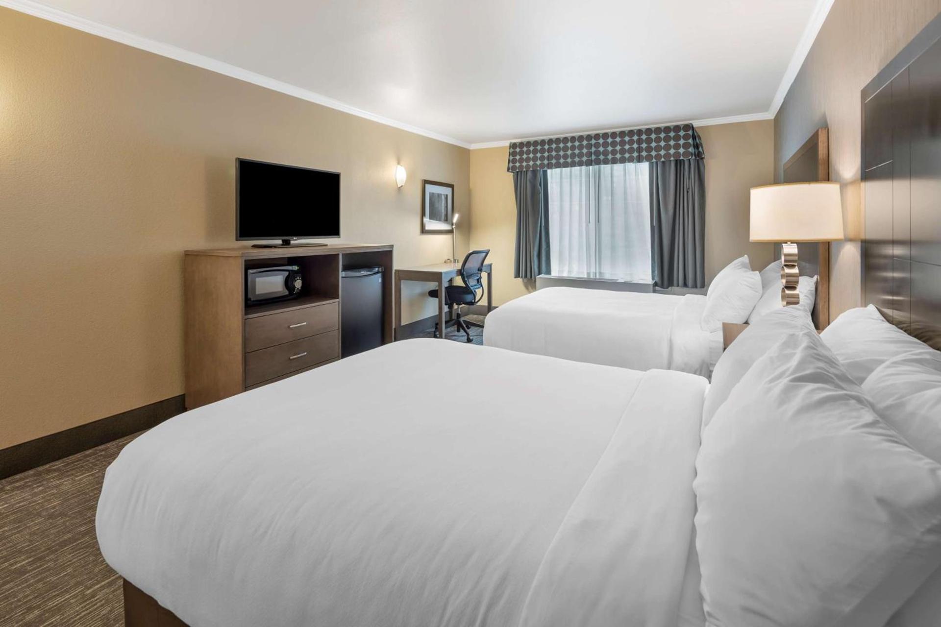 Best Western Plus Chena River Lodge photo 11