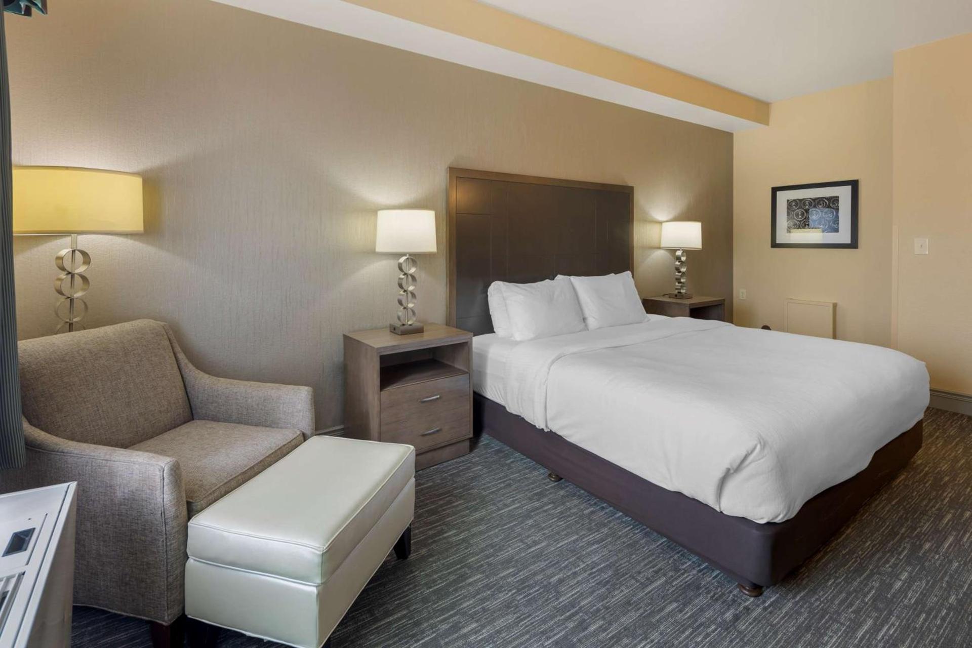 Best Western Plus Chena River Lodge photo 13