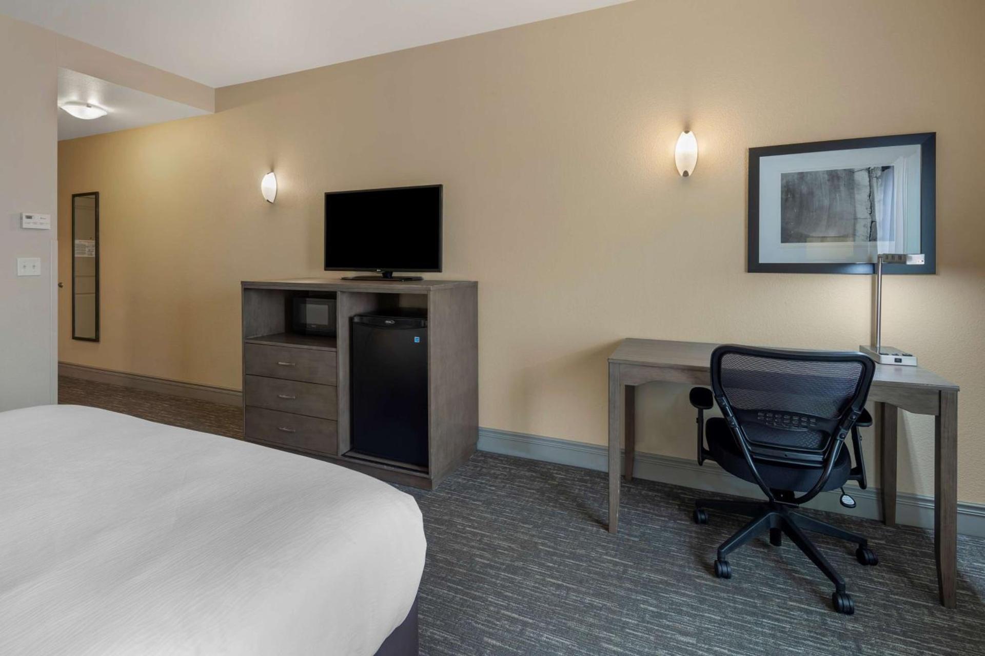 Best Western Plus Chena River Lodge photo 14