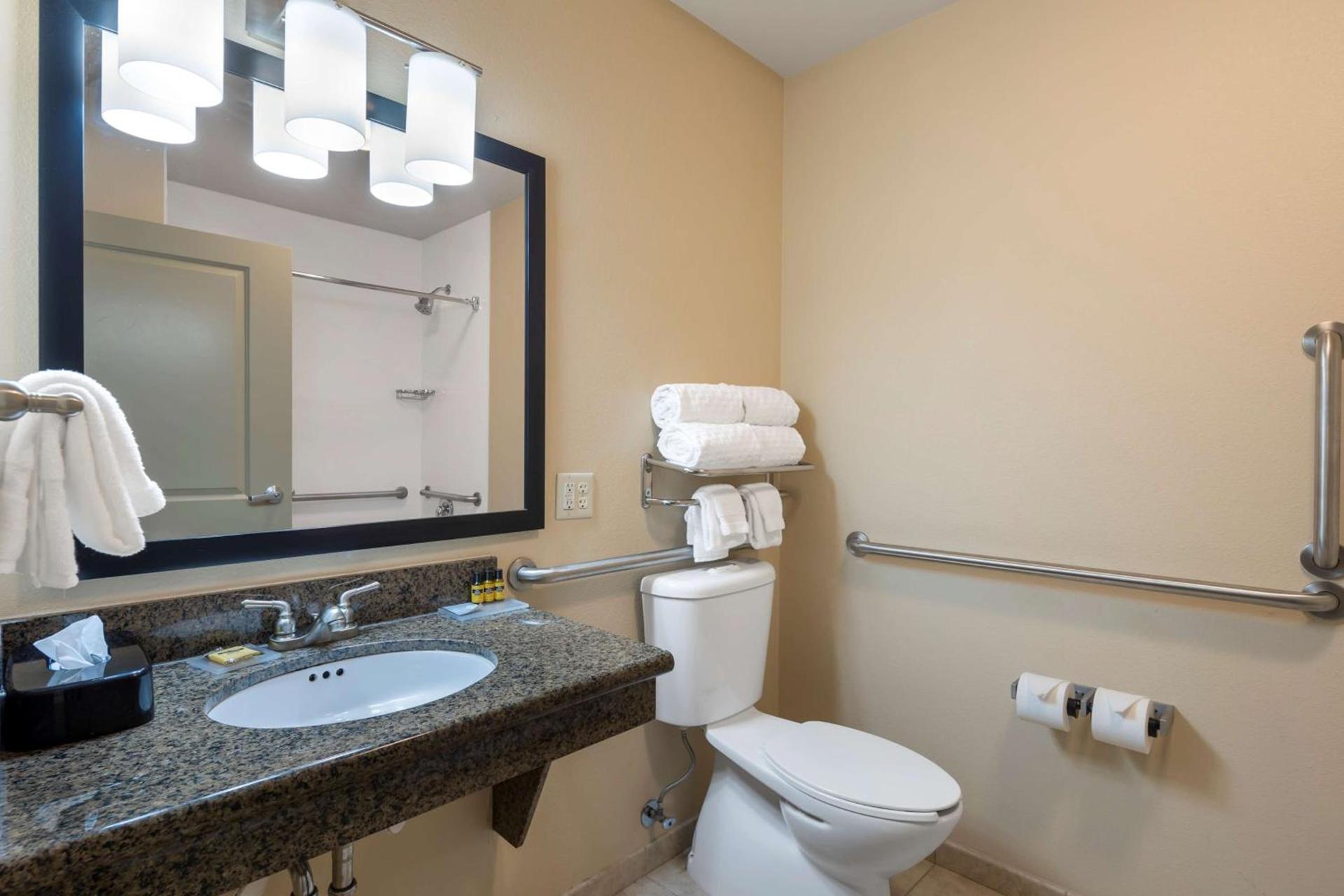 Best Western Plus Chena River Lodge photo 19