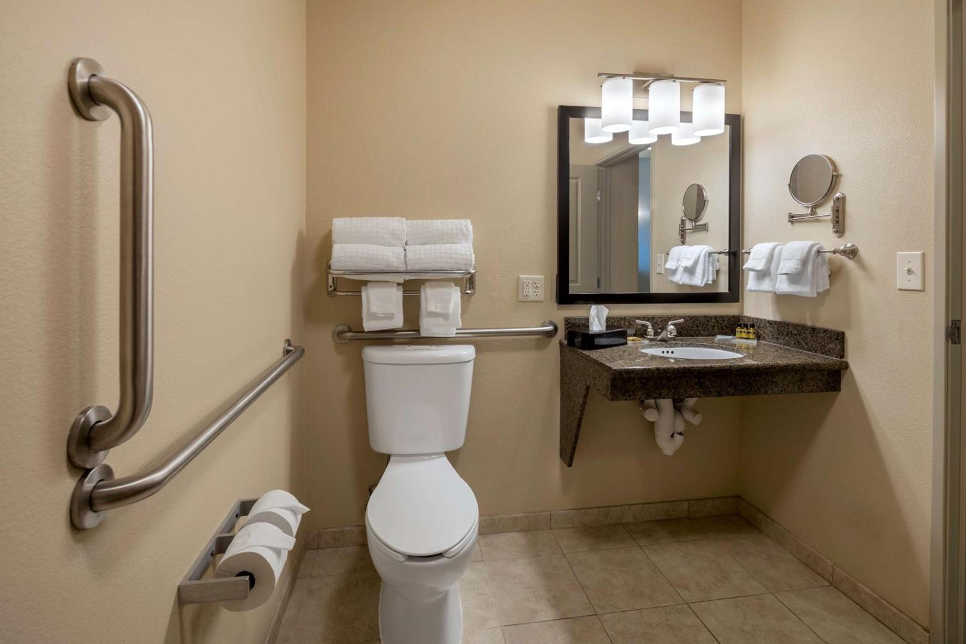 Best Western Plus Chena River Lodge photo 23