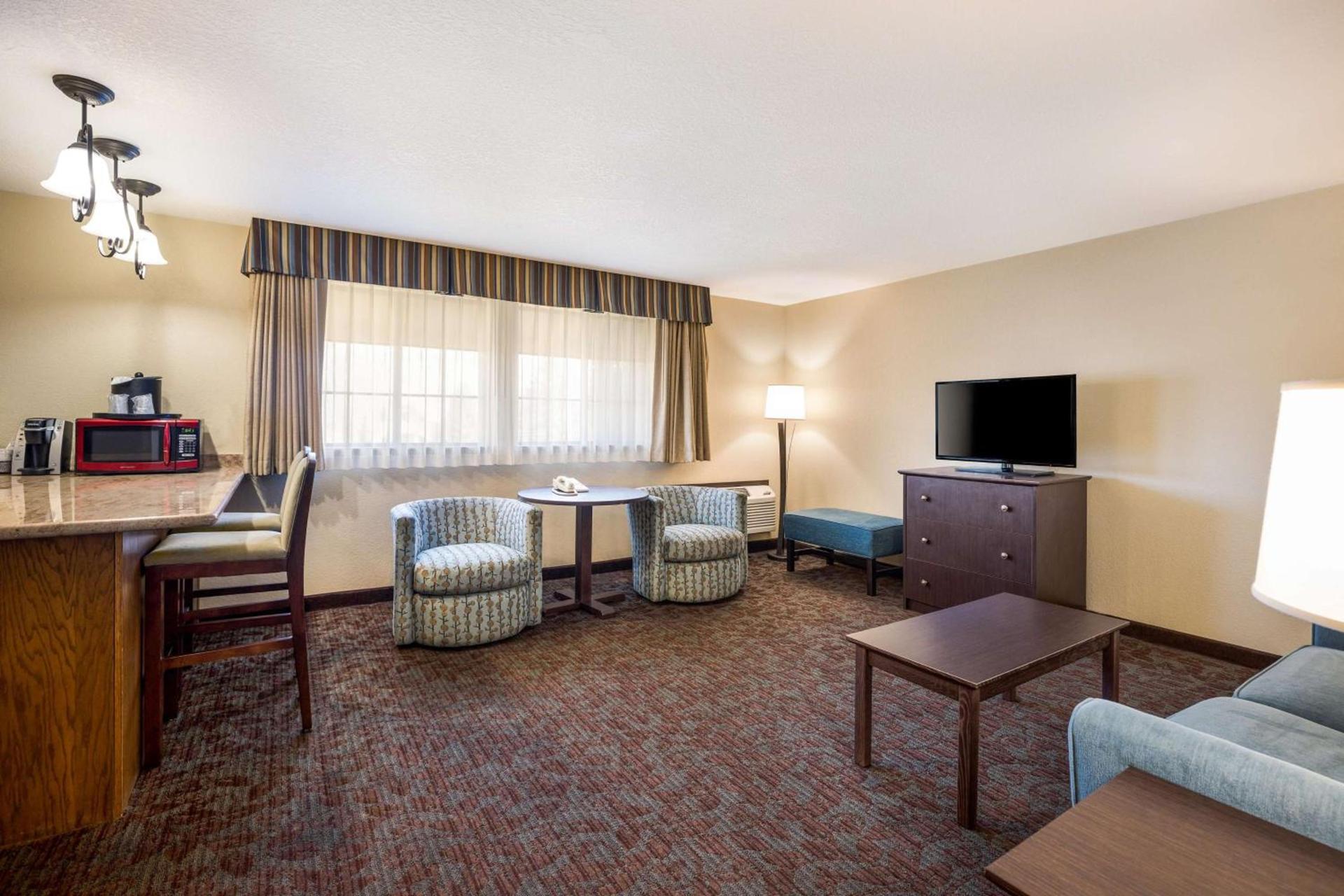 Best Western Windsor Inn photo 9