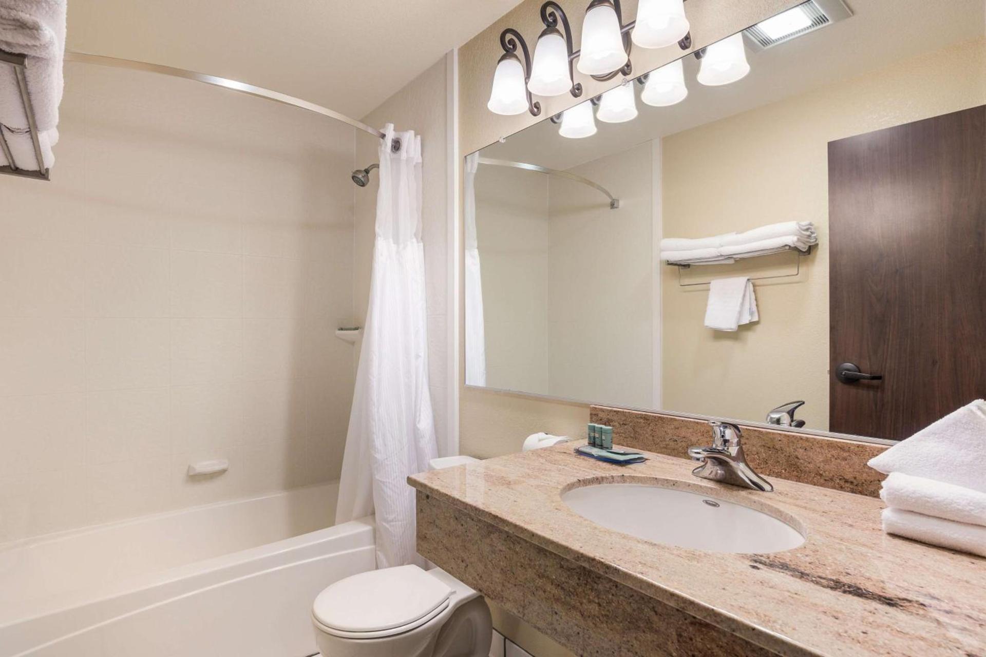 Best Western Windsor Inn photo 29