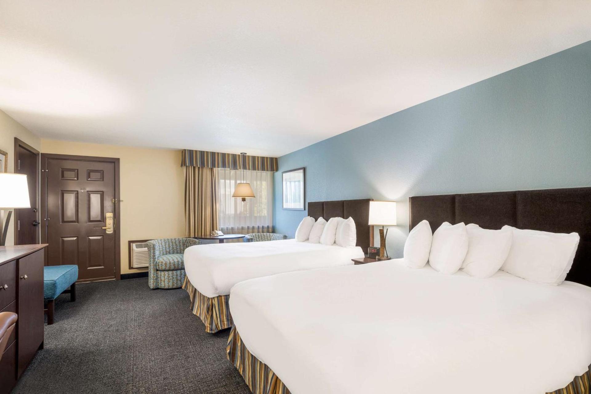 Best Western Windsor Inn photo 22