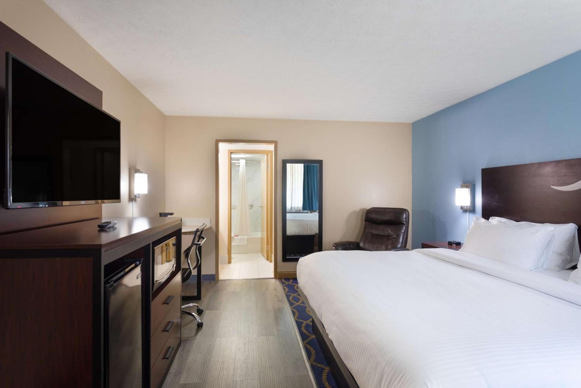 SureStay Hotel by Best Western Bardstown General Nelson photo 26