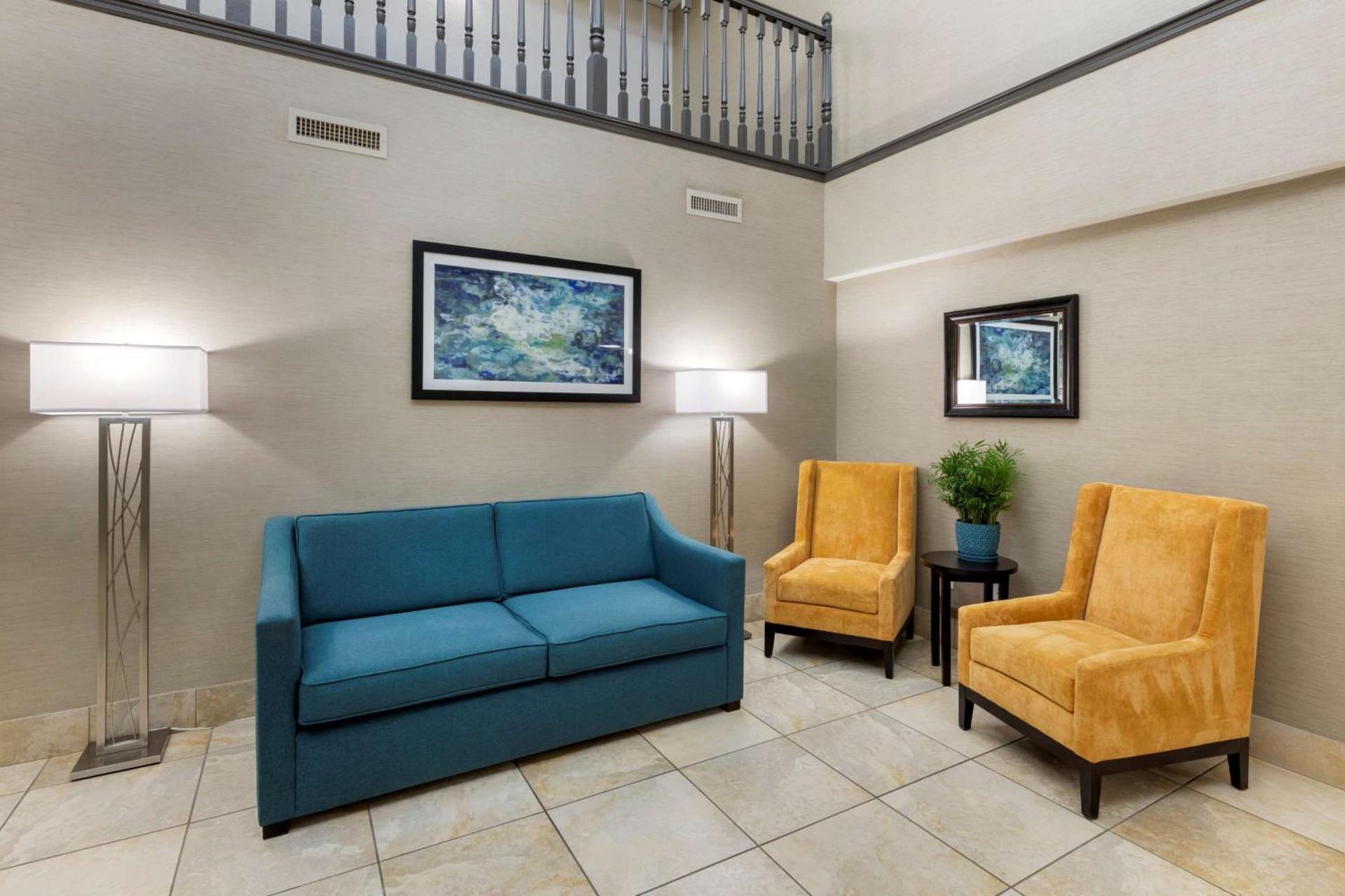 Best Western Watertown Inn & Suites photo 30