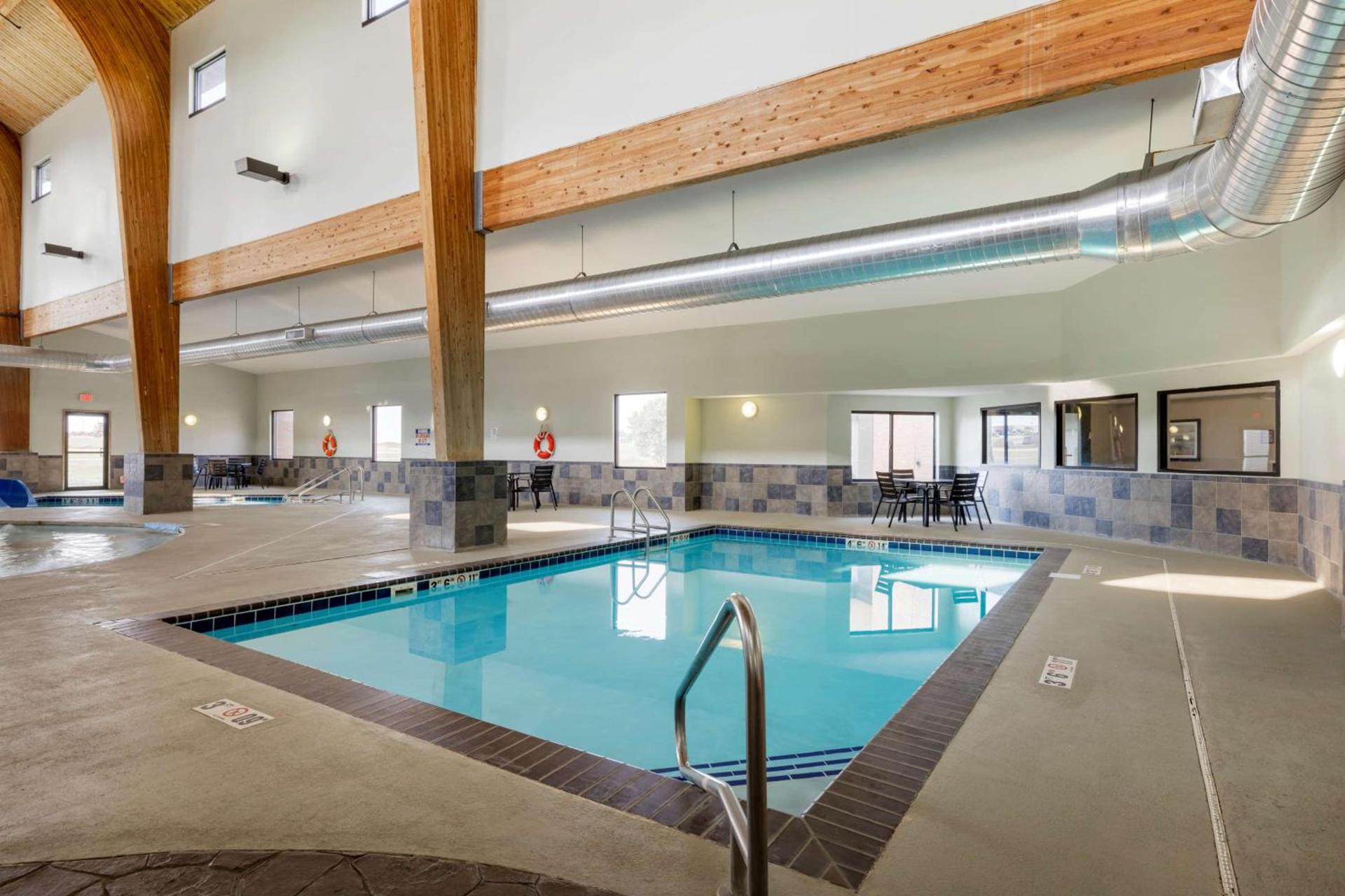 Best Western Watertown Inn & Suites photo 10