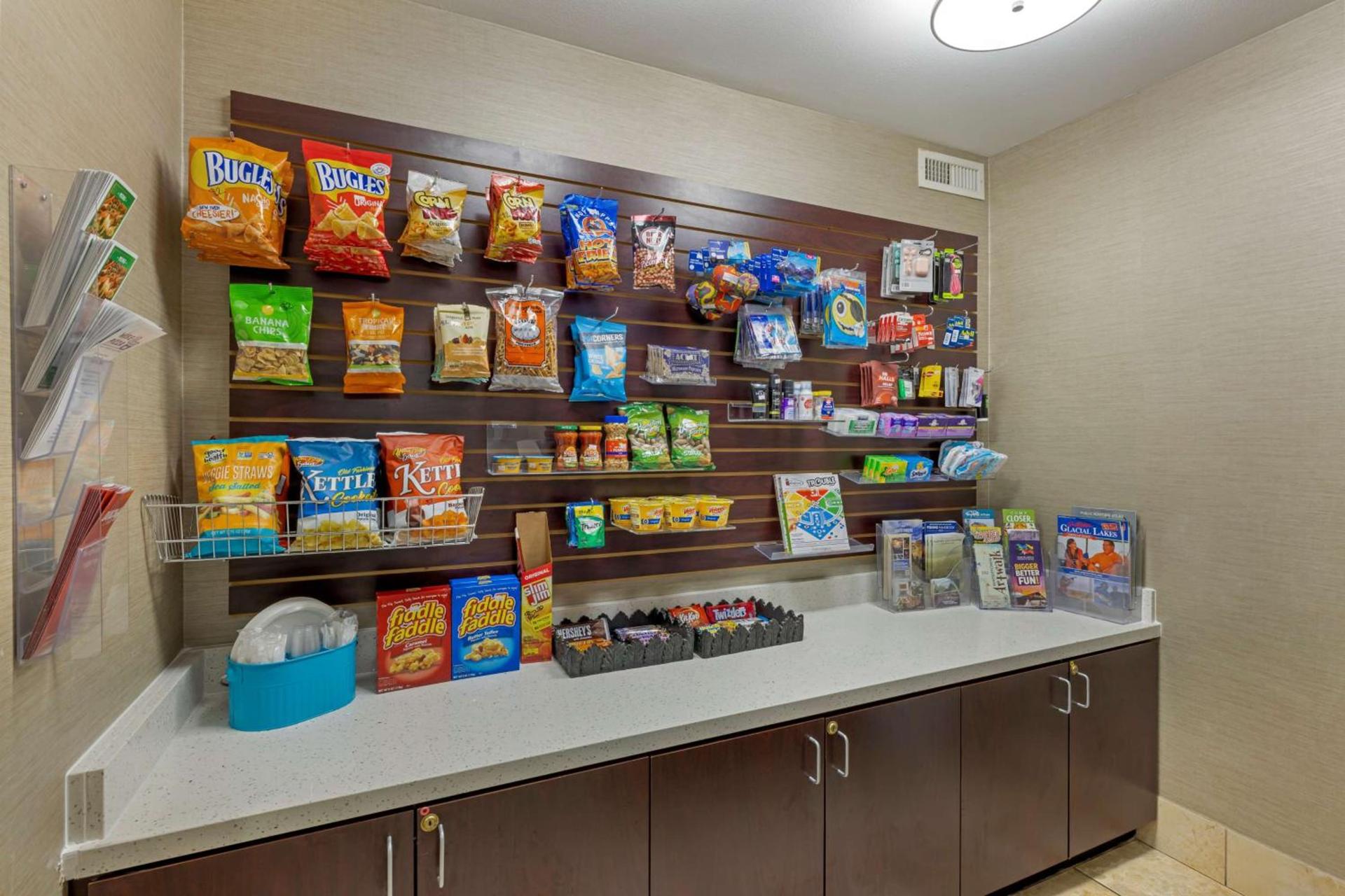 Best Western Watertown Inn & Suites photo 37