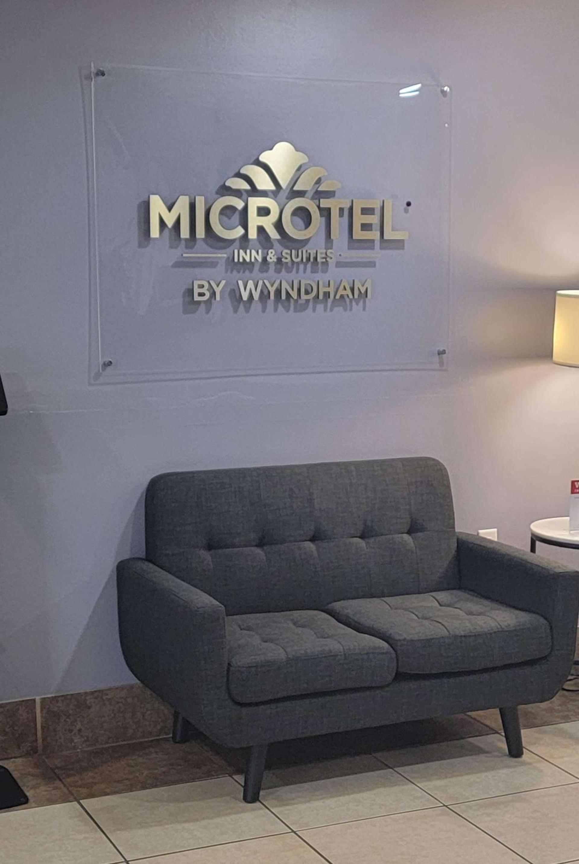 Microtel Inn & Suites by Wyndham Gardendale - Birmingham North photo 3