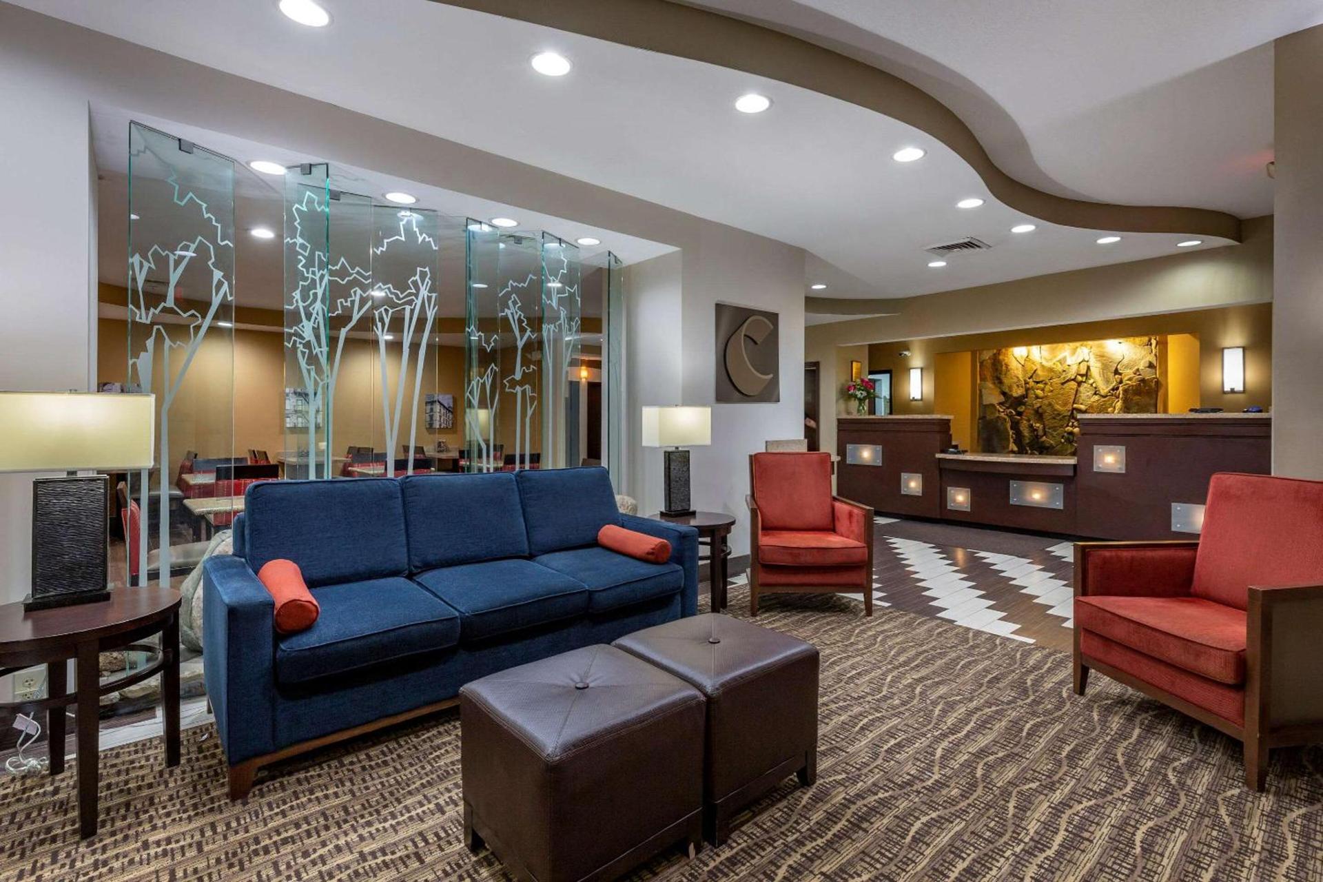 Comfort Suites Perrysburg - Toledo South photo 4