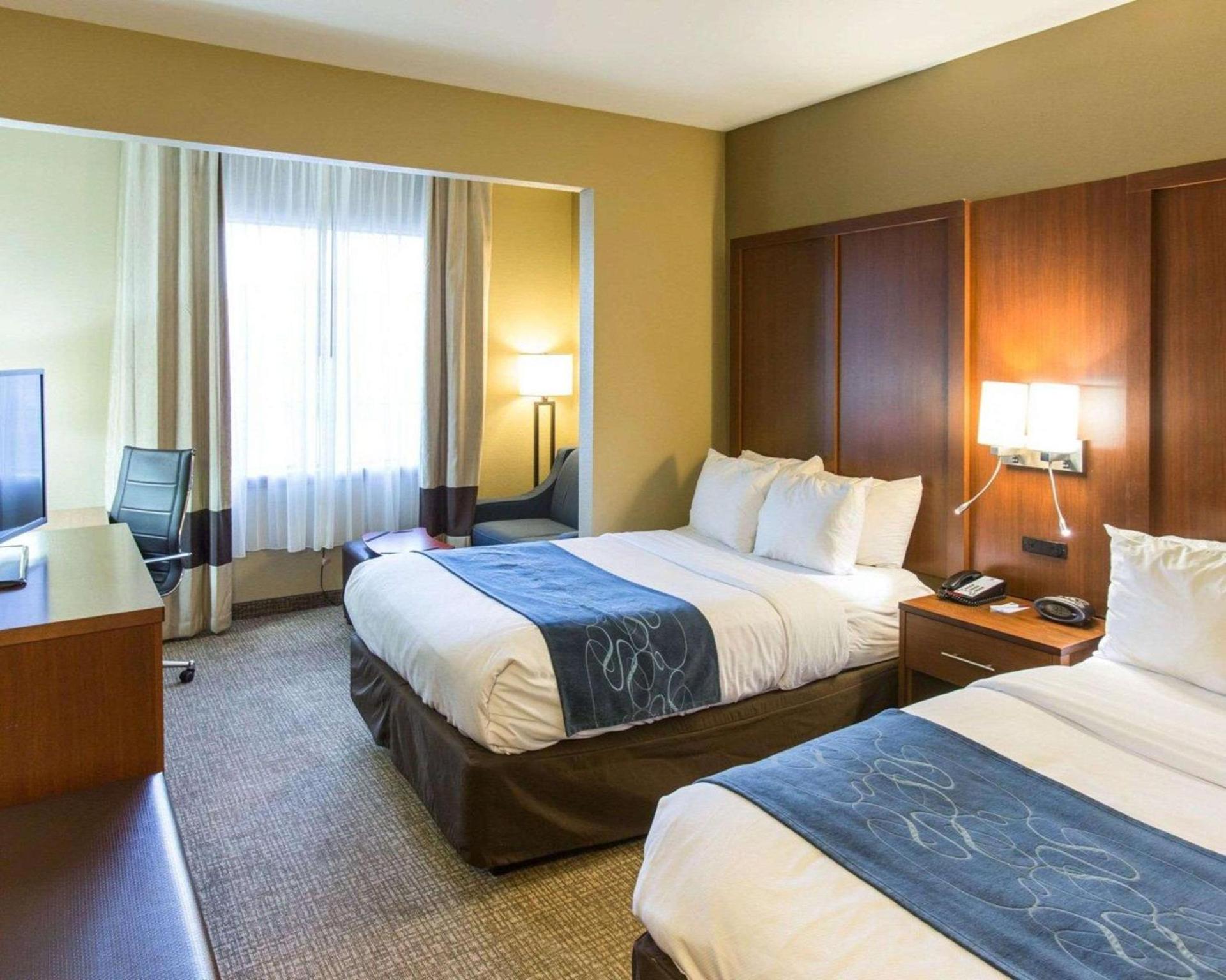 Comfort Suites Idabel photo 15