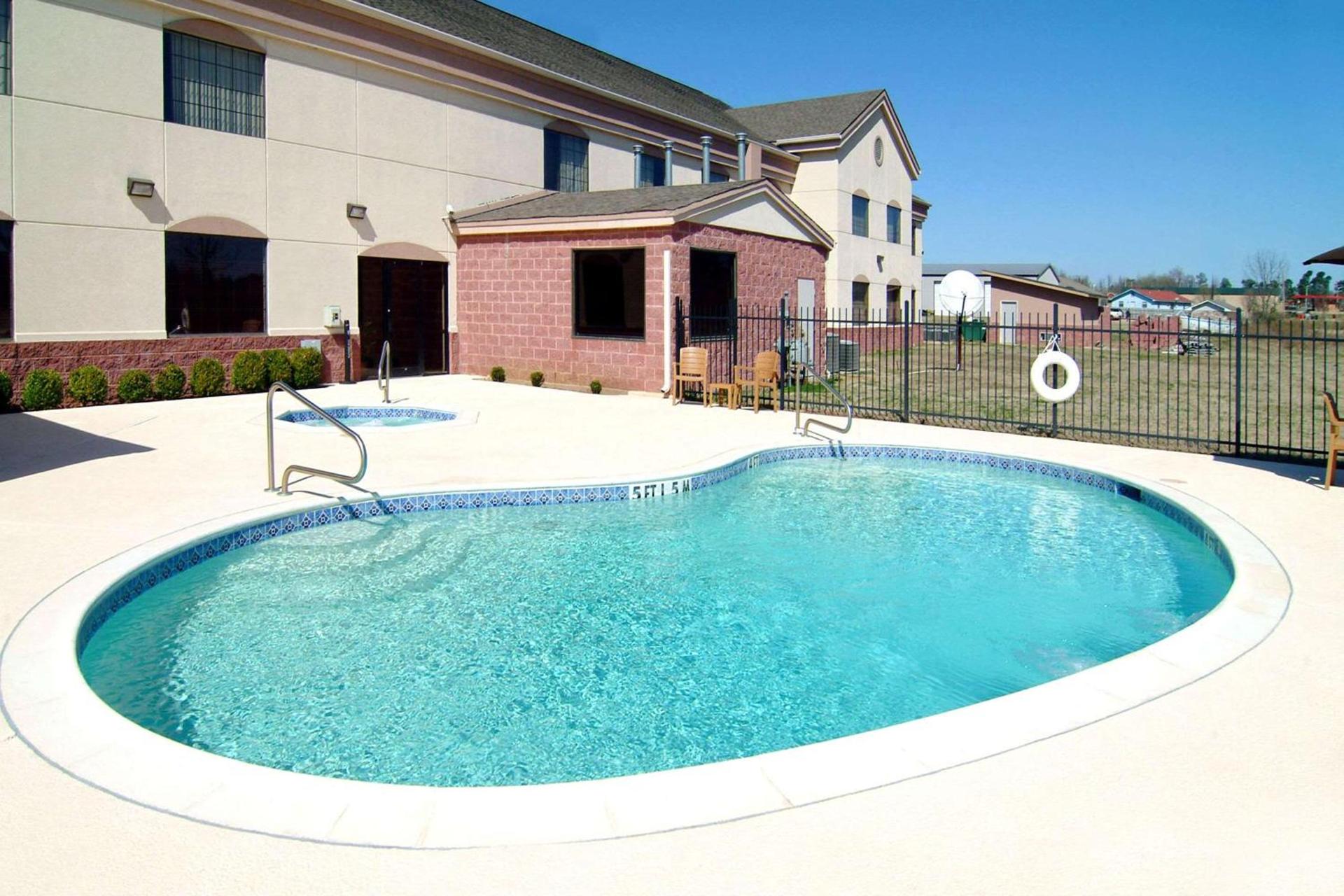 Comfort Suites Idabel photo 23