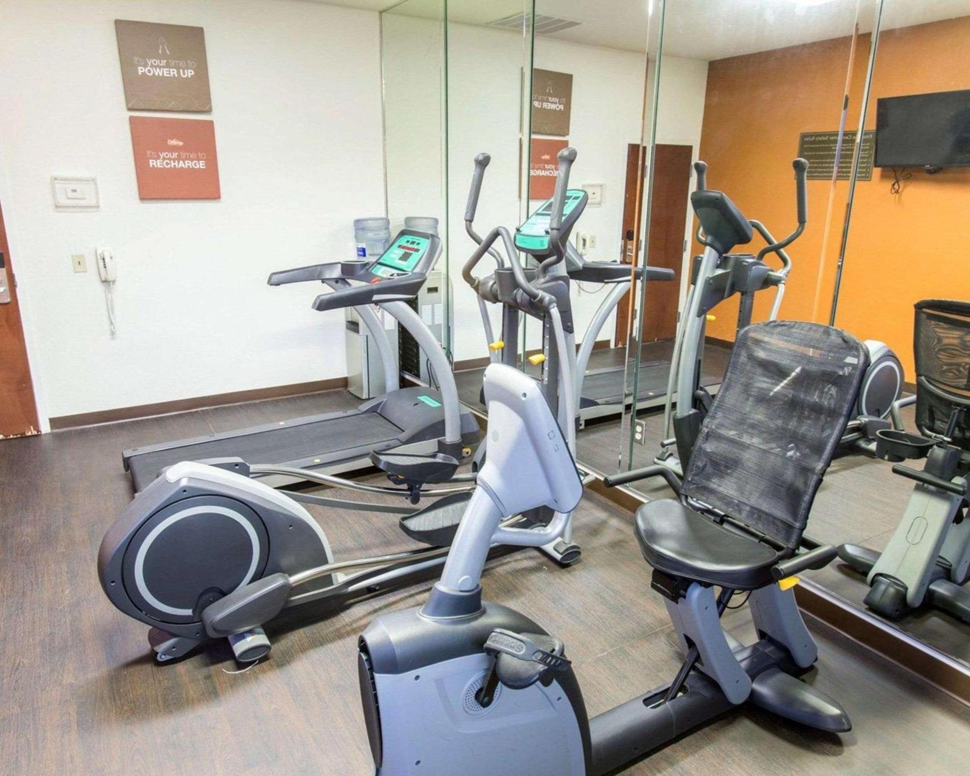 Comfort Suites Idabel photo 26