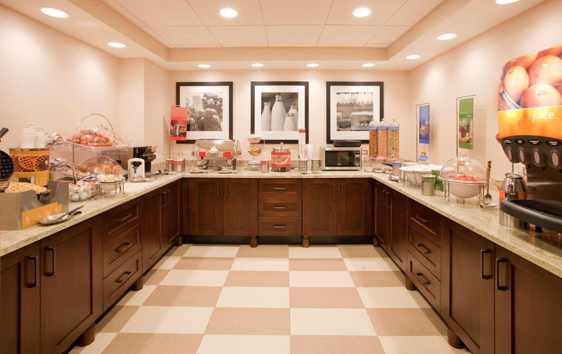 Wingate by Wyndham Cranberry photo 7