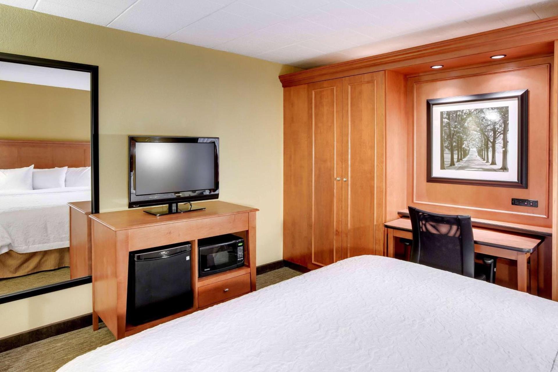 Wingate by Wyndham Cranberry photo 14