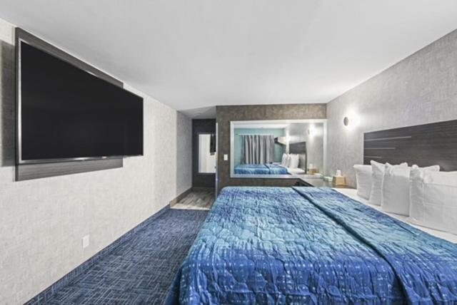 Hotel OPUS Bronx Near Bay Plaza Mall photo 15