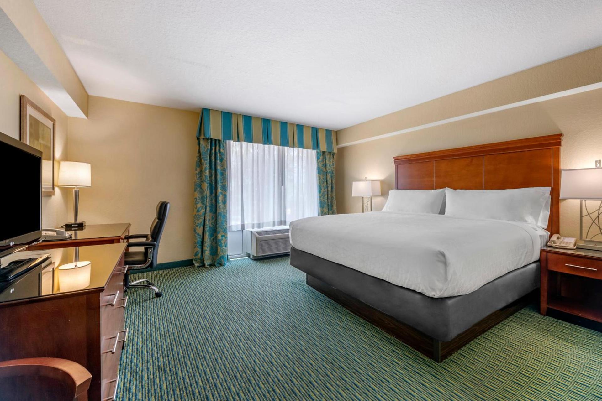Holiday Inn Resort Orlando - Lake Buena Vista by IHG photo 6