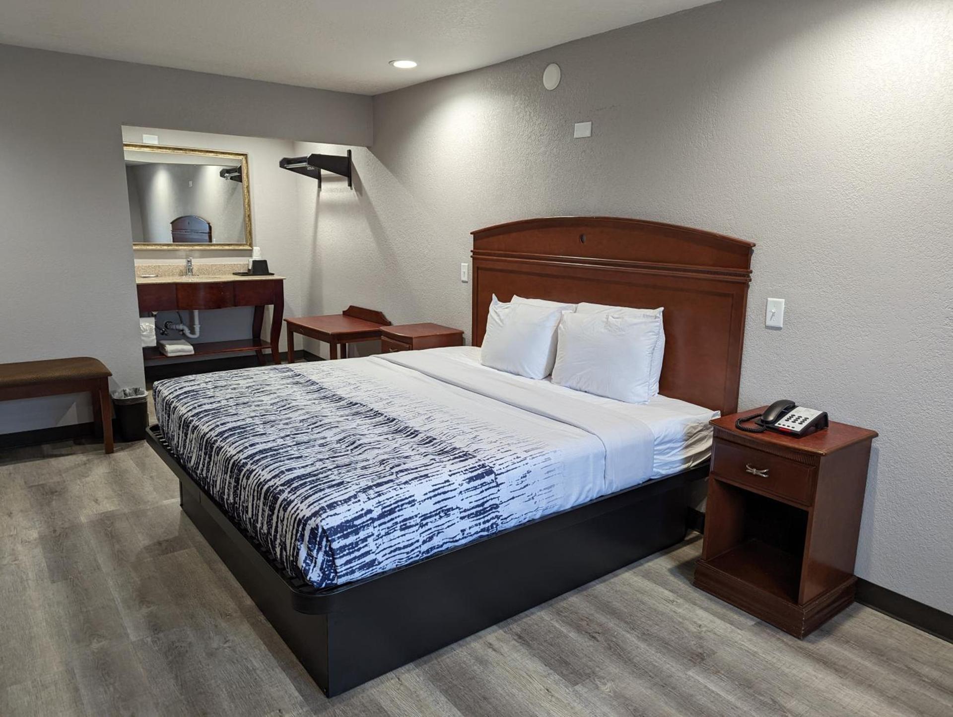 OKC Hotel photo 15