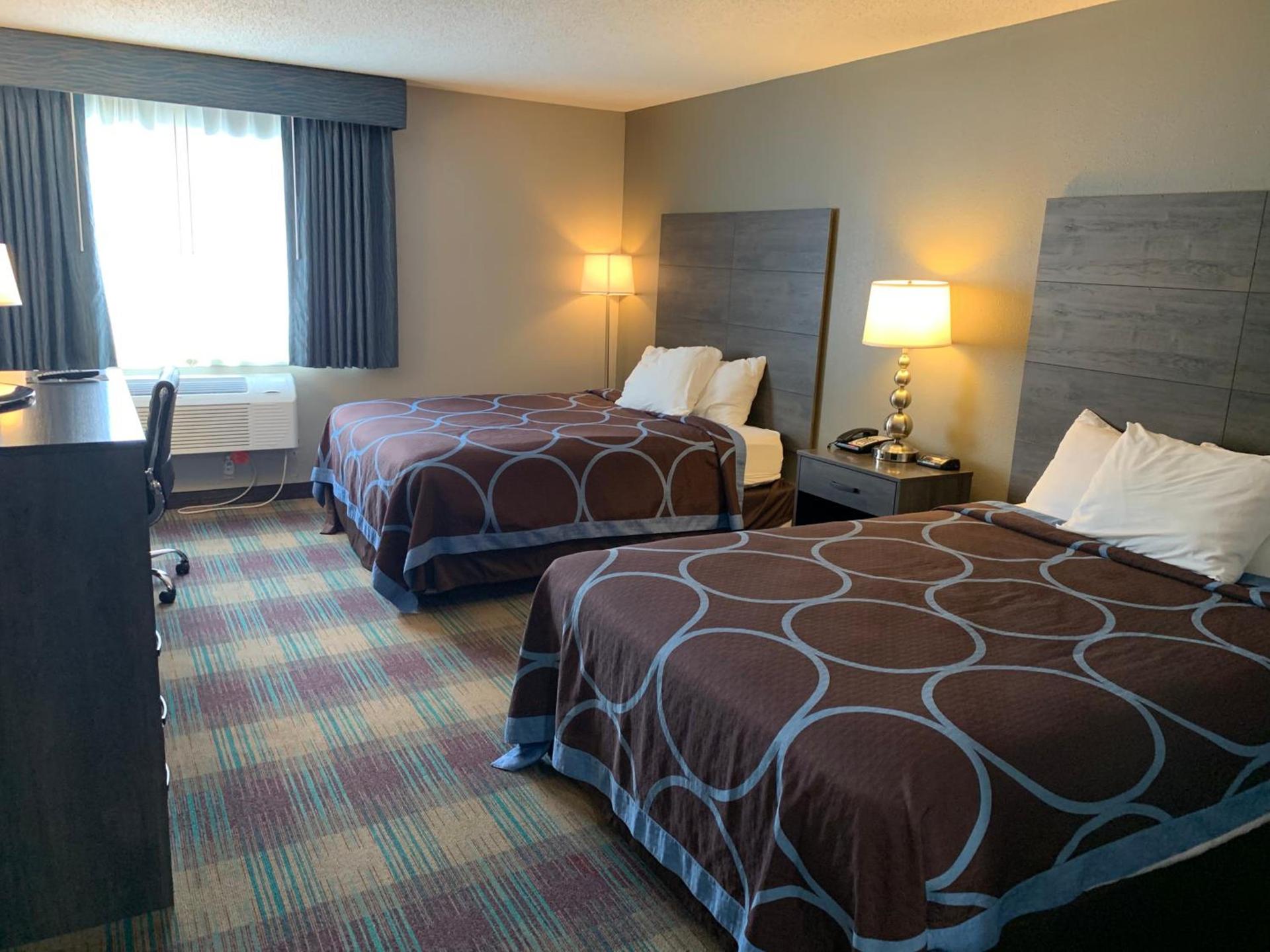 Baymont Inn Baldwin photo 15