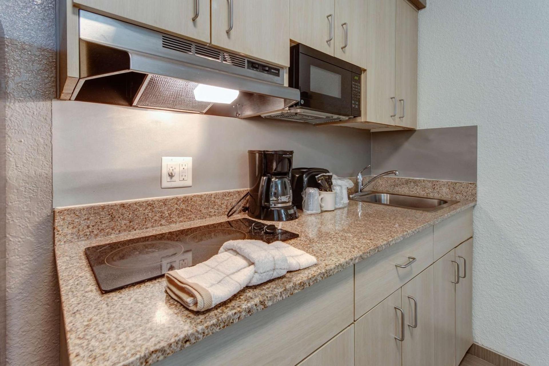 Studio 6-El Paso, TX - East photo 15
