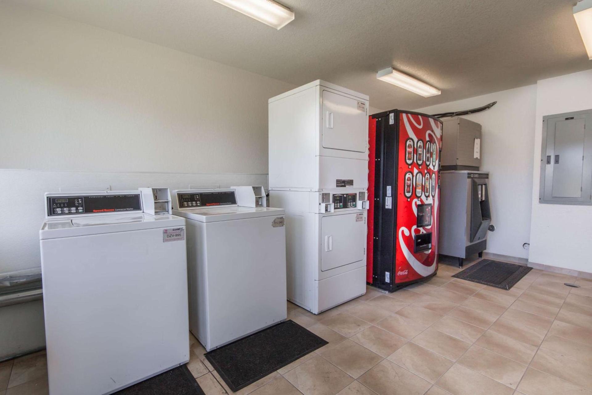 Studio 6-El Paso, TX - East photo 19