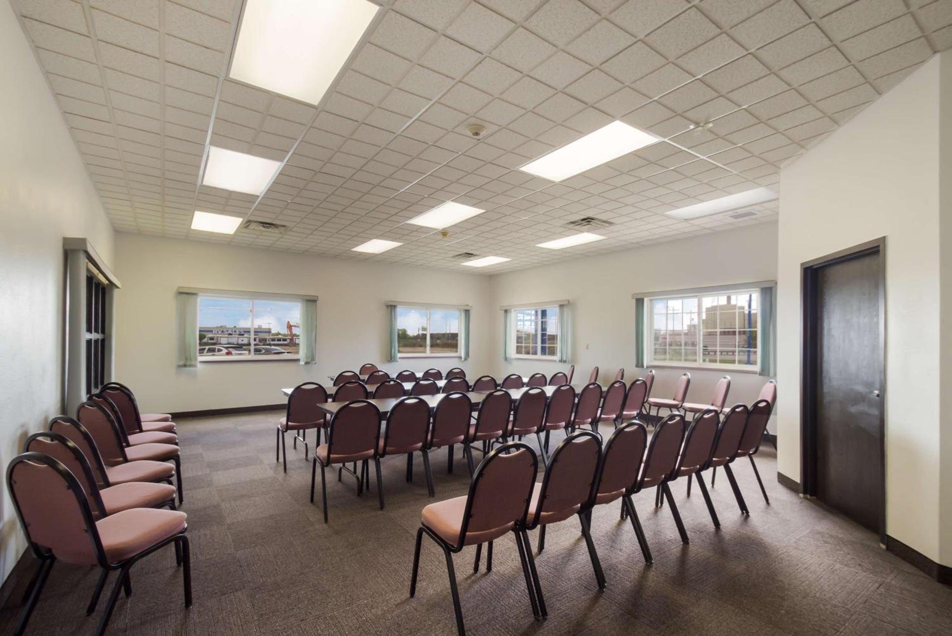 Motel 6-Rothschild, WI photo 23